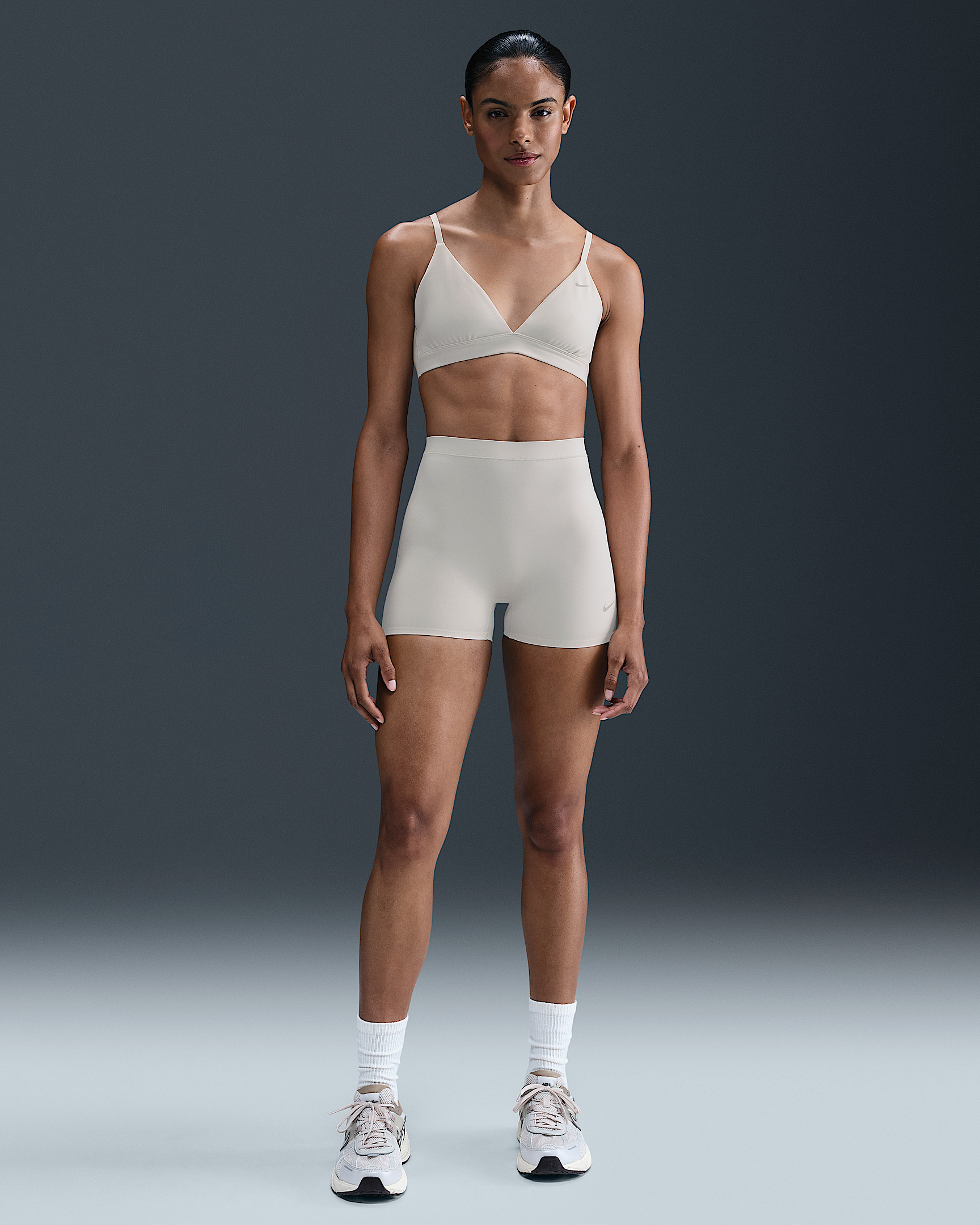 Nike Form Women's Light-Support Non-Padded Triangle Sports Bra - 4