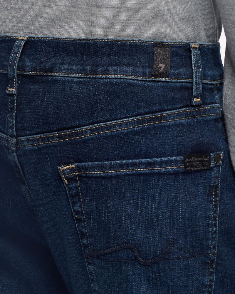 Luxe Performance Standard in Mirror 4