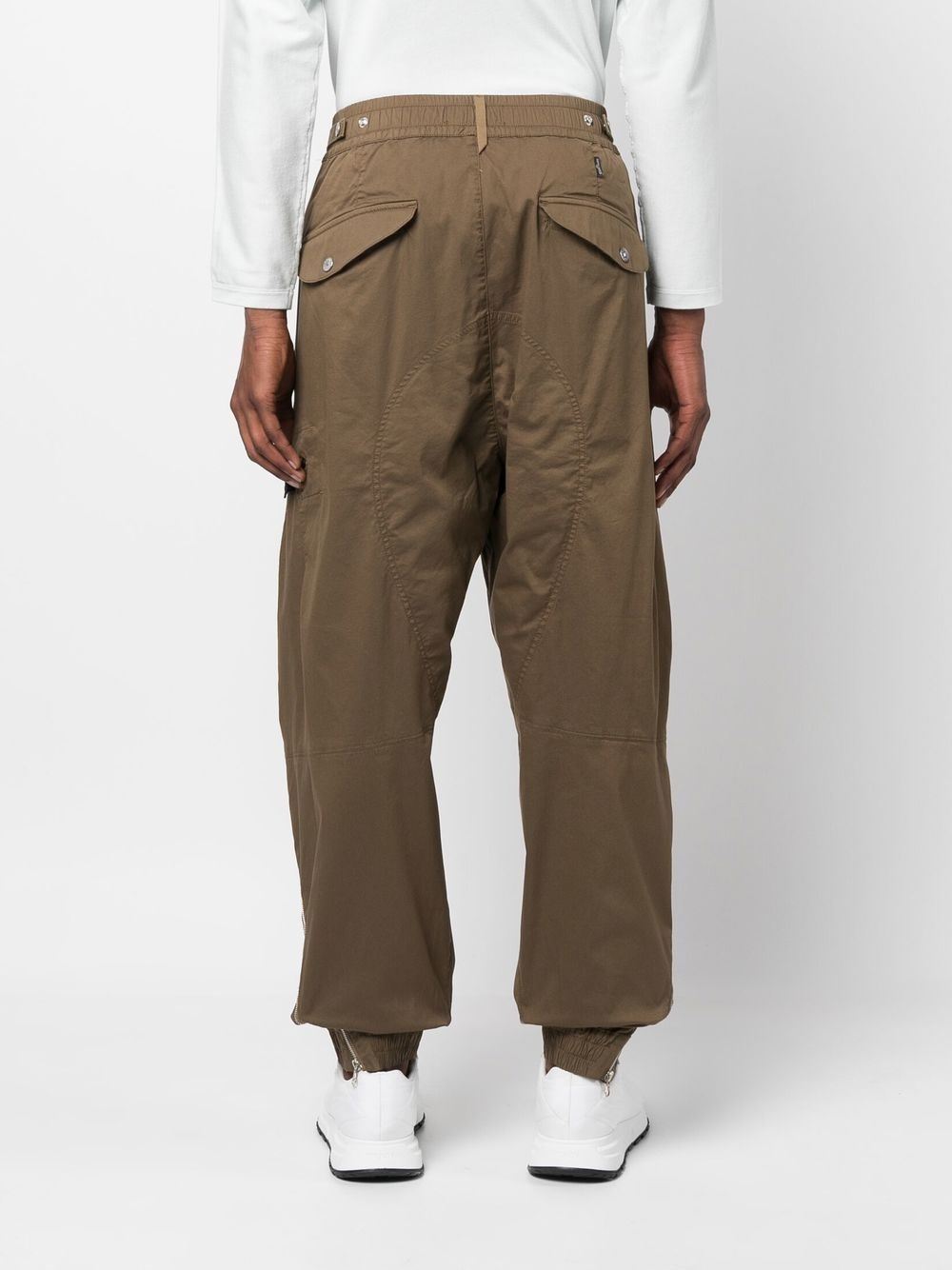 Compass-patch trousers - 4