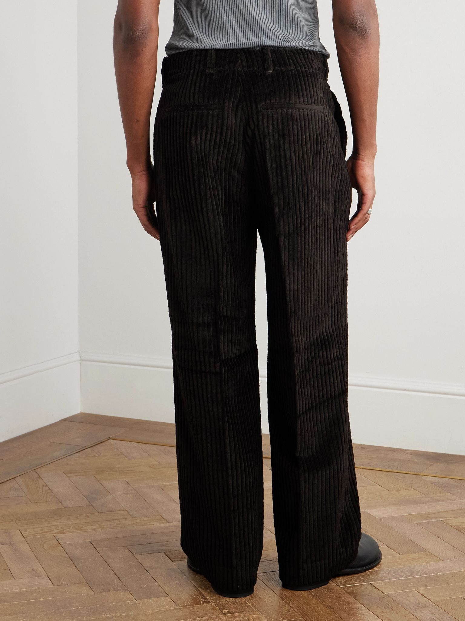 Borrowed Chino Wide-Leg Pleated Wool-Corduroy Trousers Brown - 4