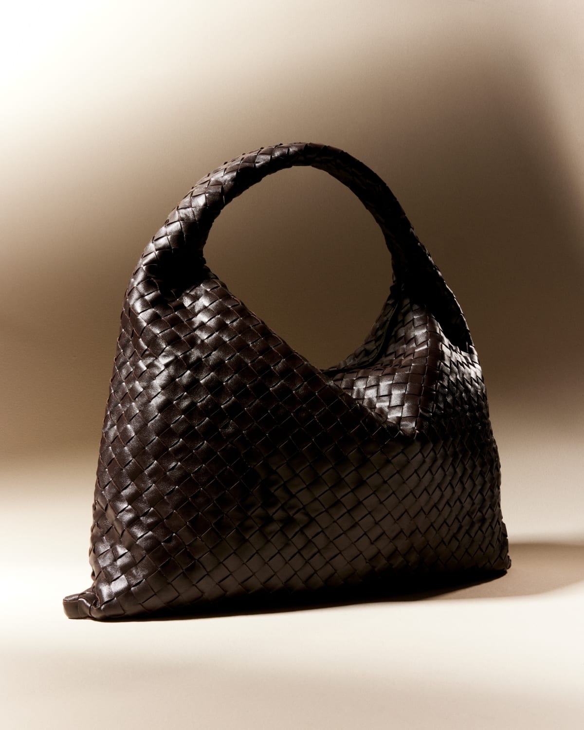 【限定セール！】 Large Veneta Bottega Hop neimanmarcus | Bag Shoulder バッグ