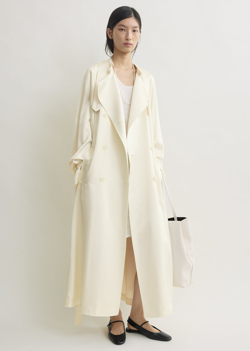 TOTEME Draped satin trench off-white outlook