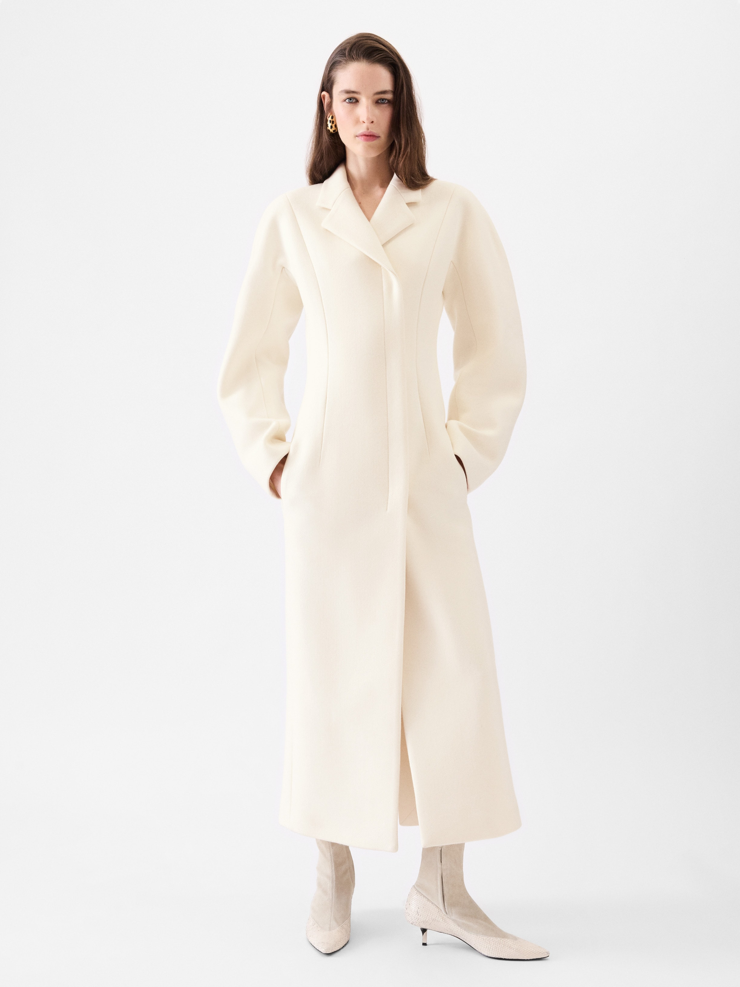 The Curvo coat - 2