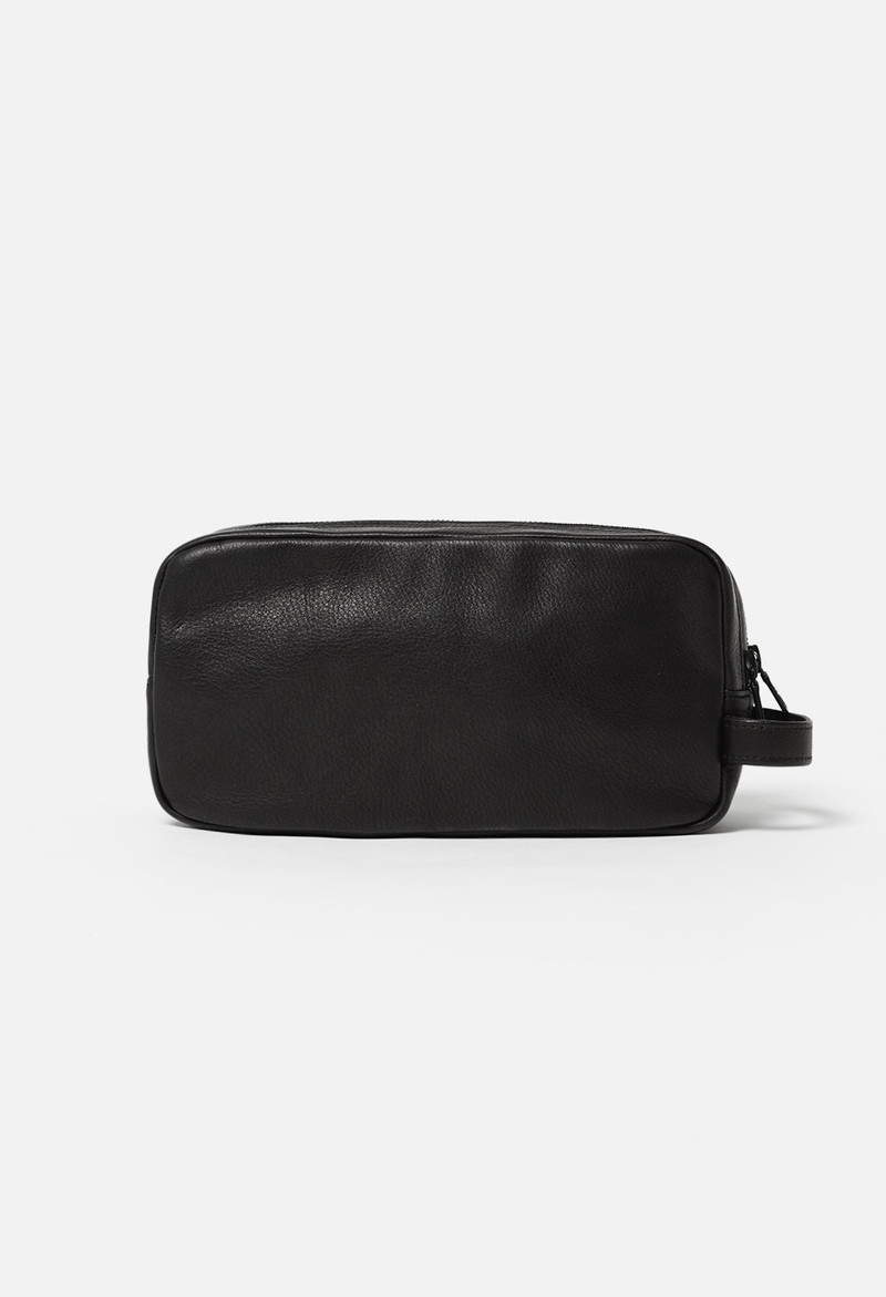 LEATHER DOPP KIT 3