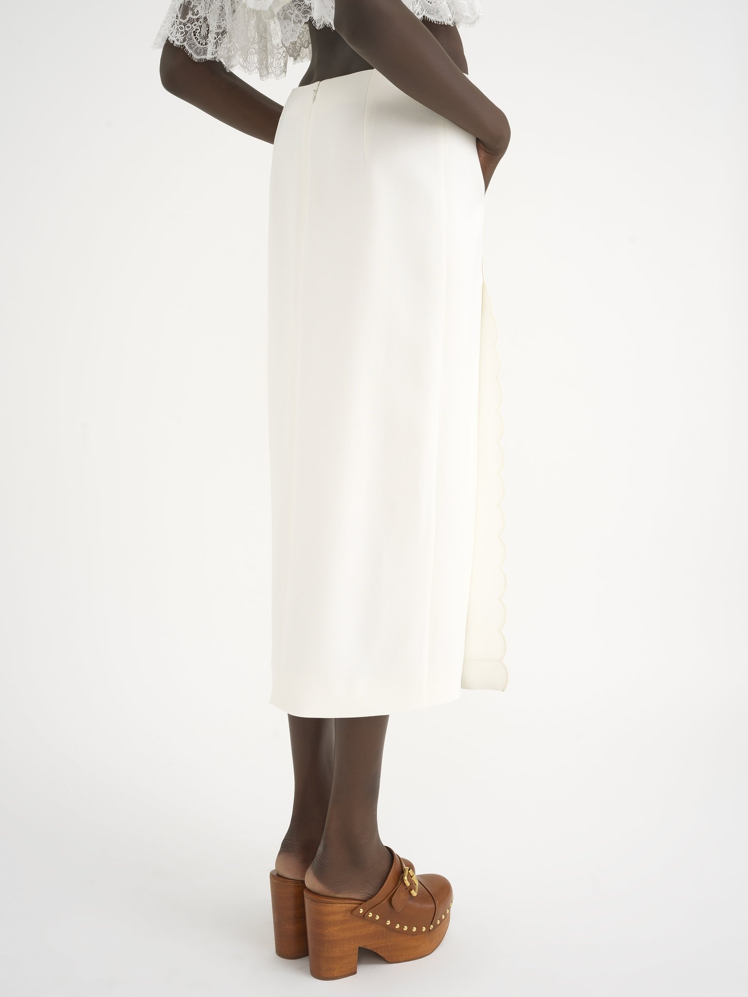 SCALLOP EMBROIDERED COLUMN SKIRT IN FLUID VISCOSE - 6