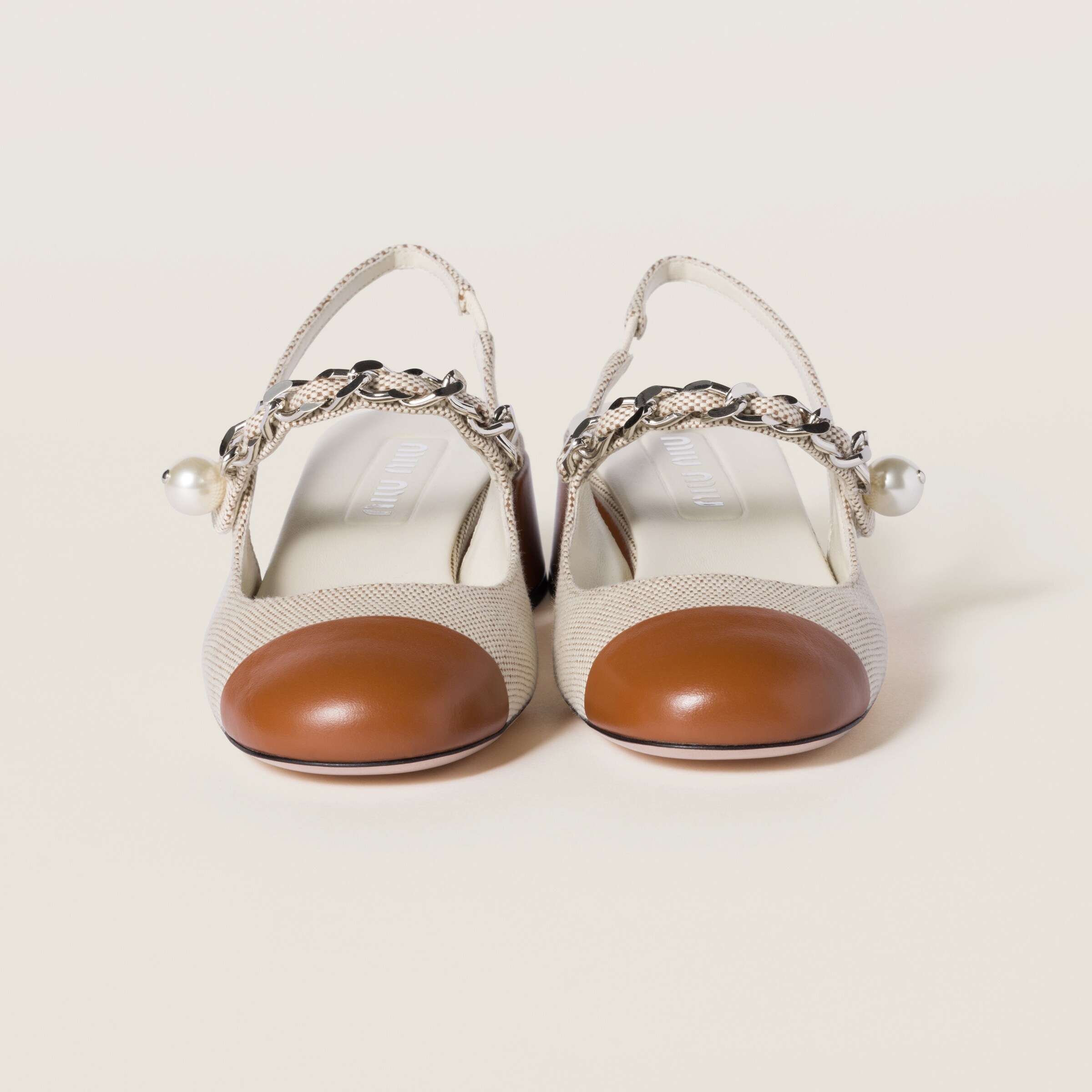 Canvas and leather slingback pumps - 4