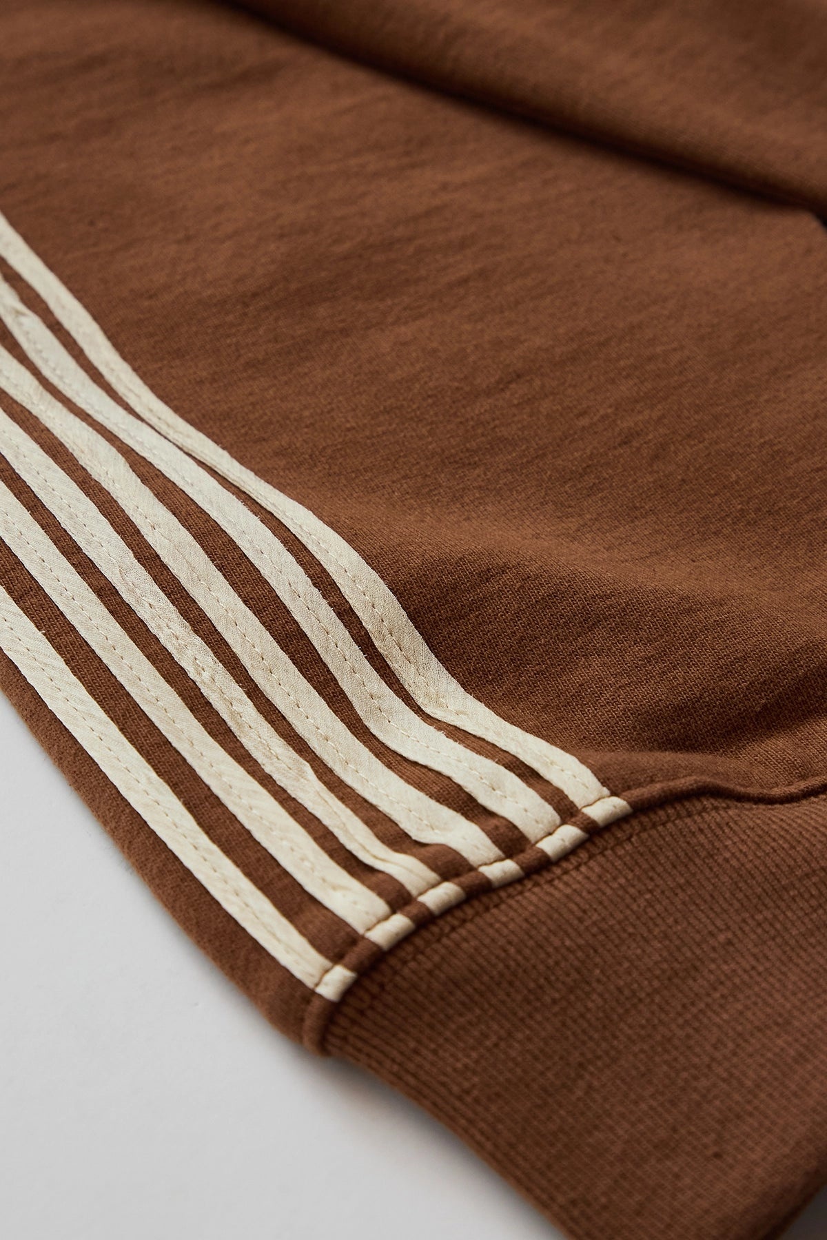 Song For The Mute Appliqué Crew Neck Pullover Brown - 3