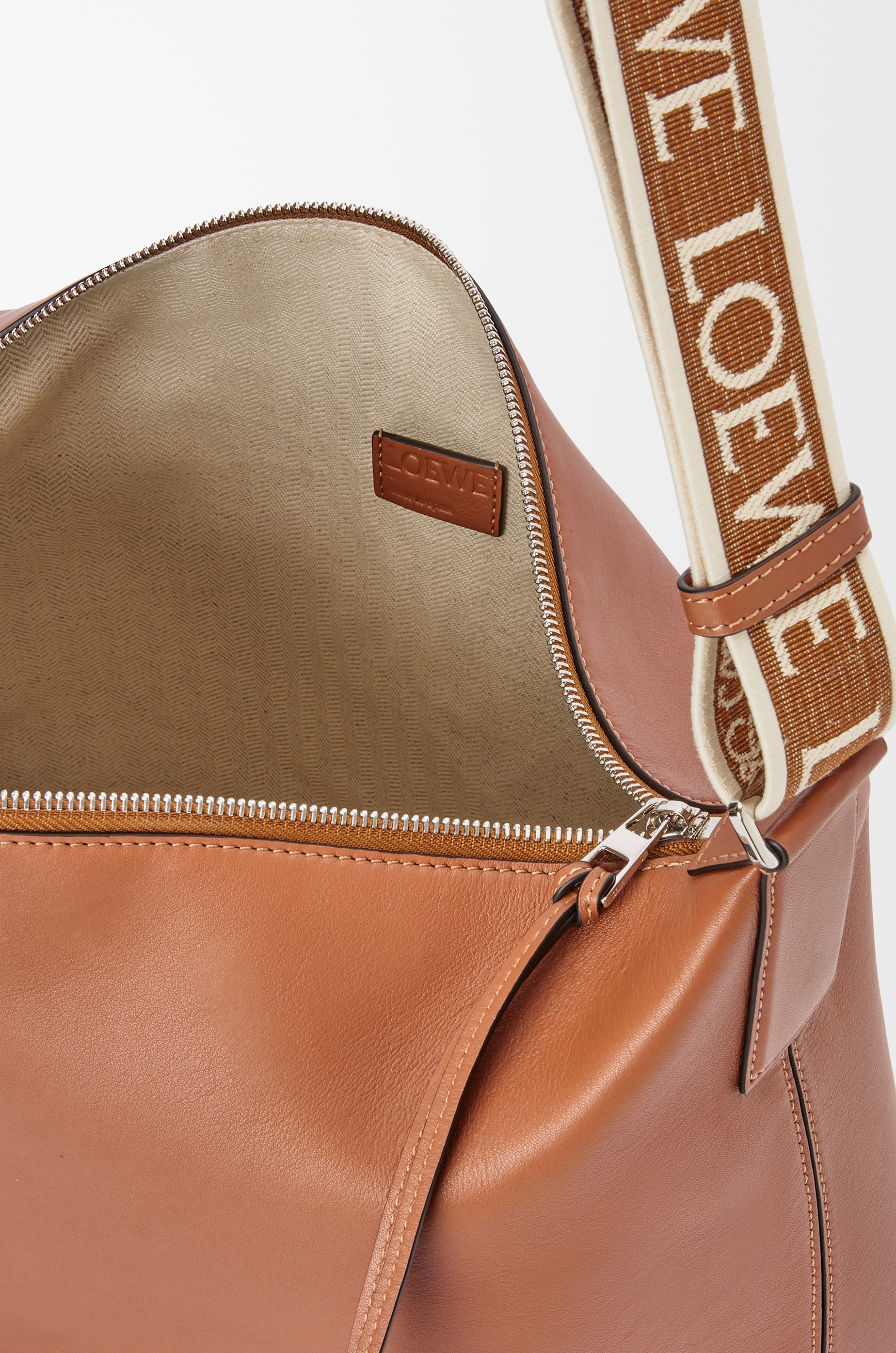 Cubi Crossbody bag in supple smooth calfskin and jacquard - 5