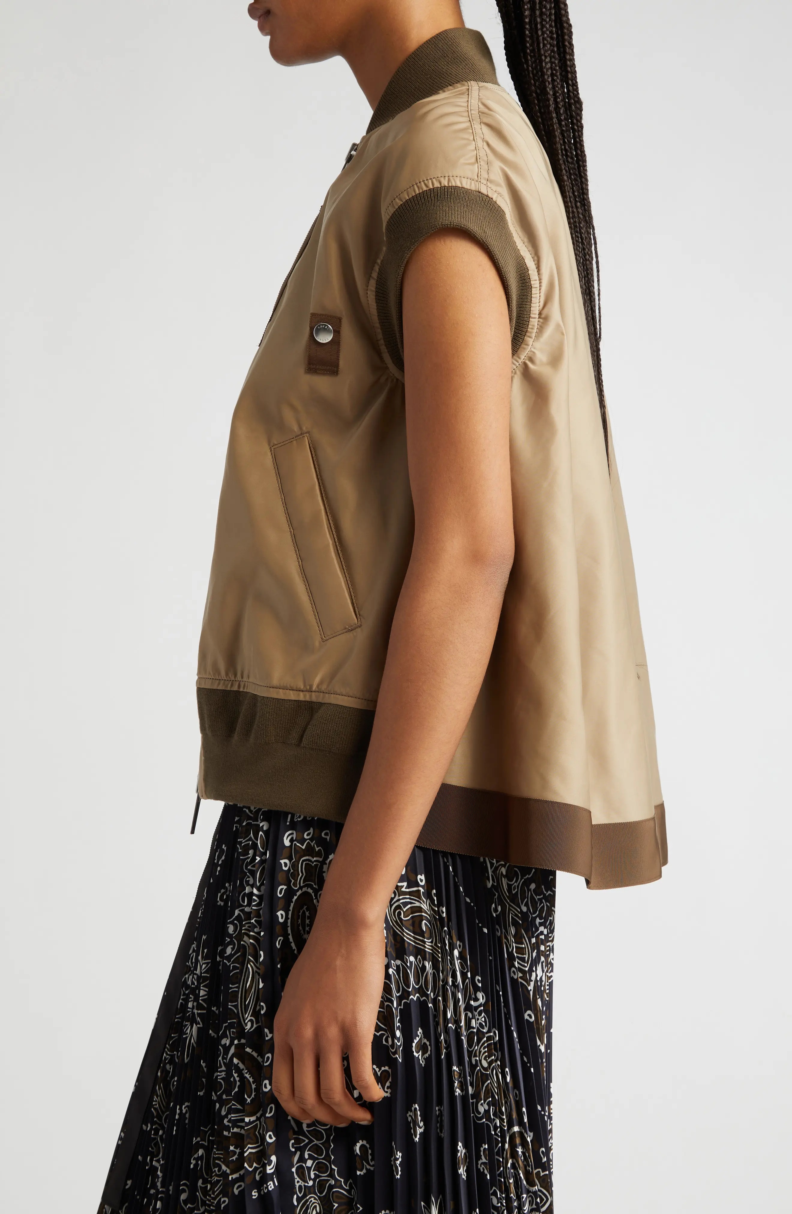 Twill Knit Nylon Vest in D/Beige - 4