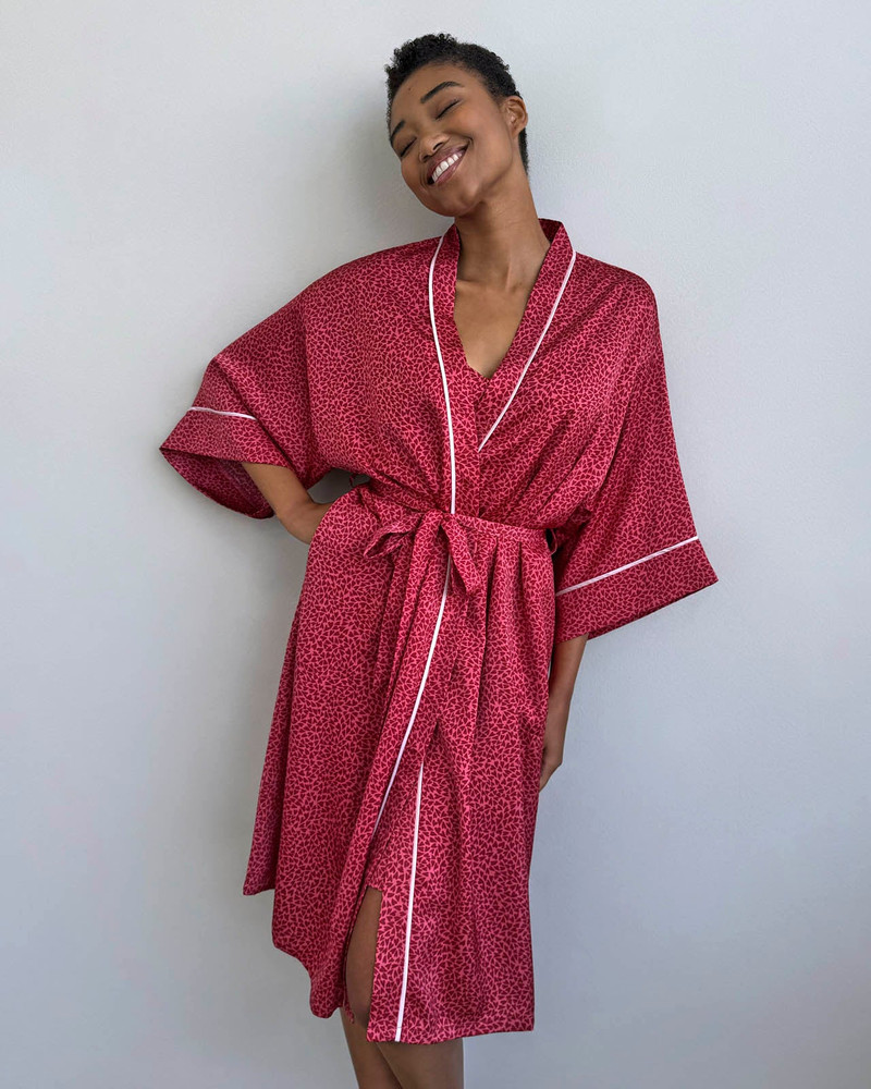 Mini Heart Toss Satin Silk Robe 4