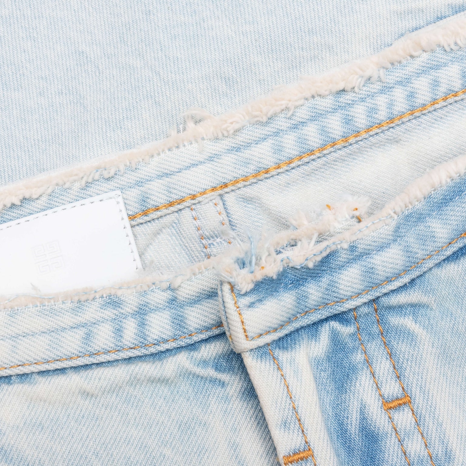 CUTTED BELT LOW RISE DENIM SHORTS - PALE BLUE - 3