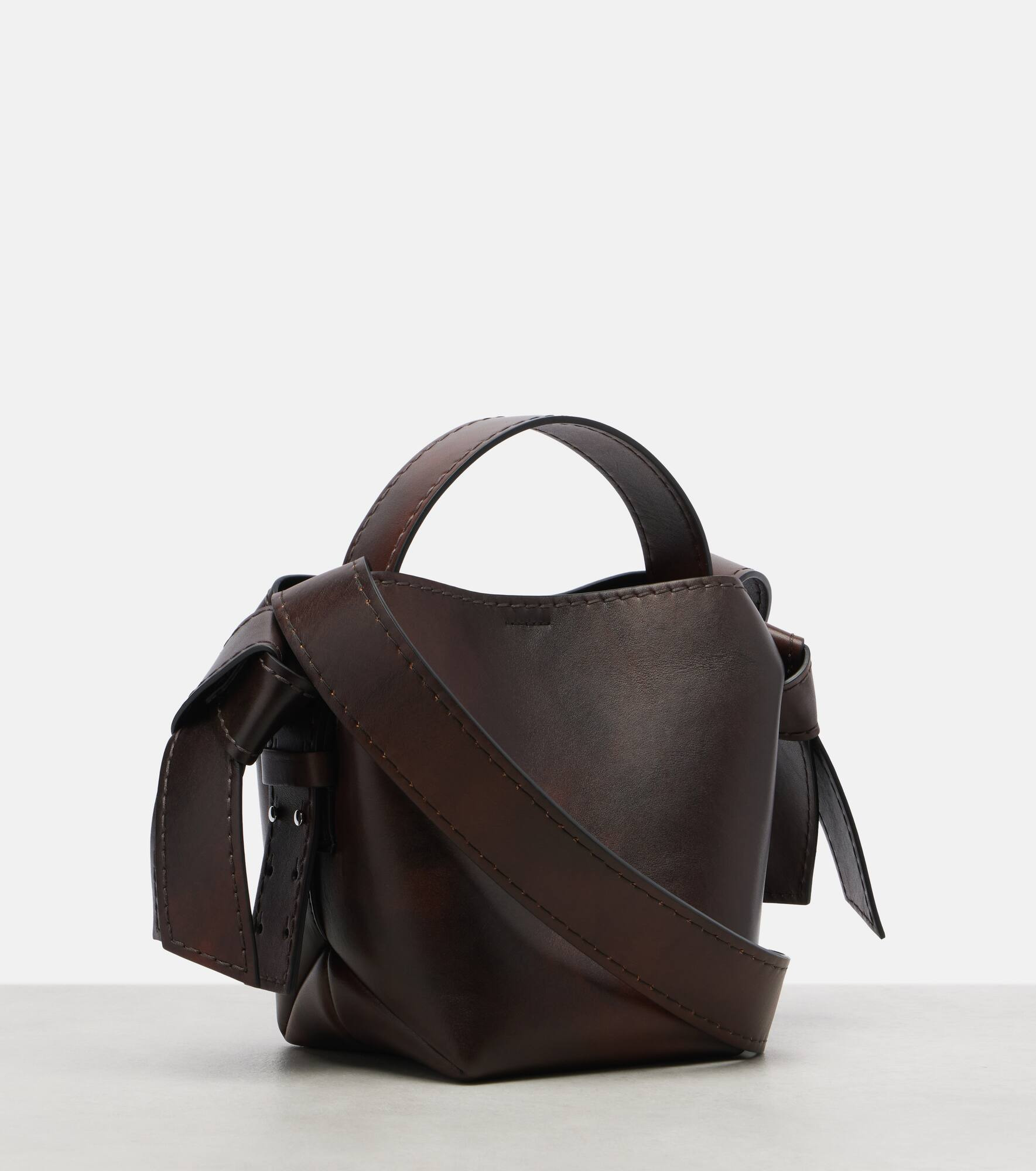 Musubi Small leather crossbody bag - 4