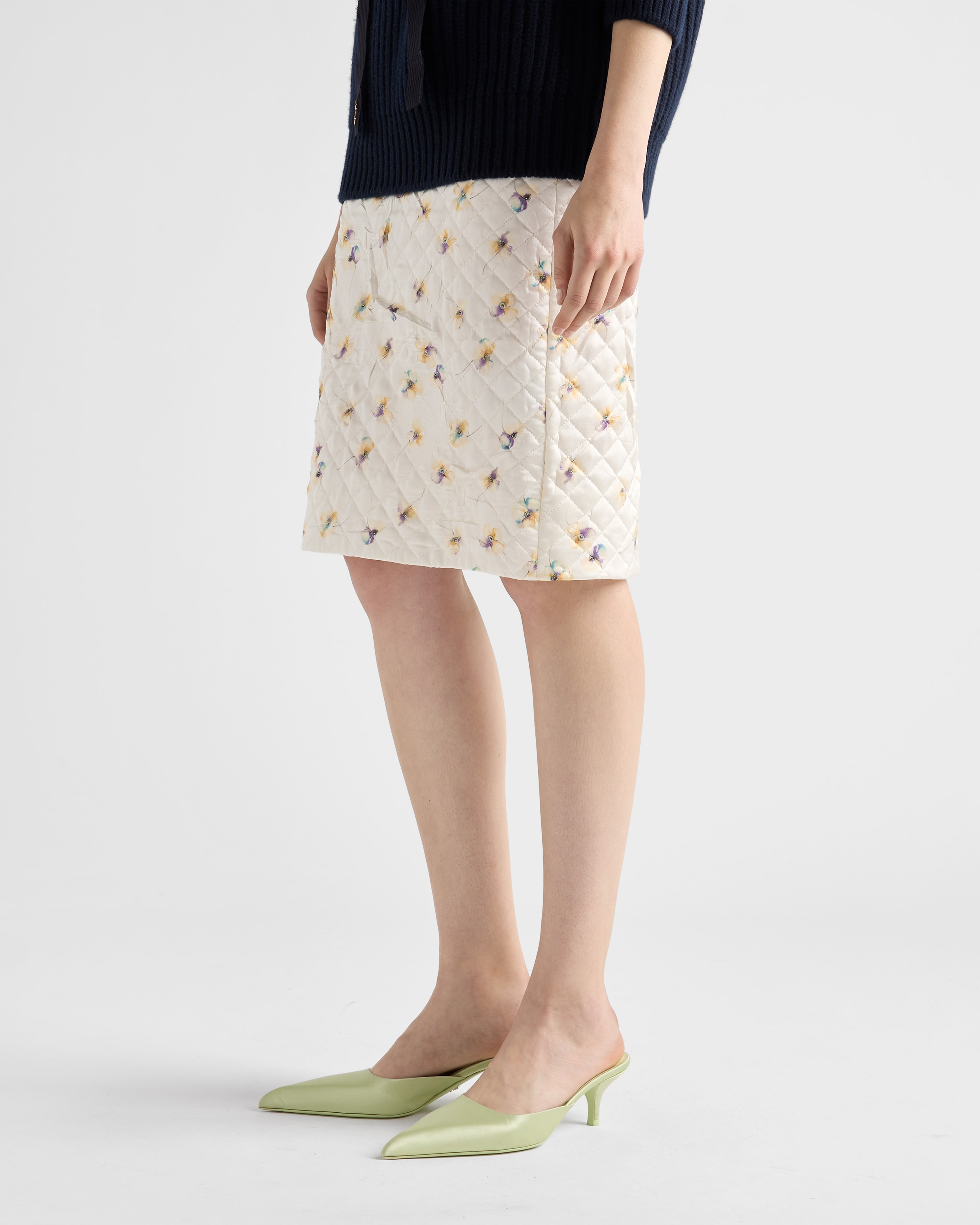 Floral-print quilted satin skirt - 3