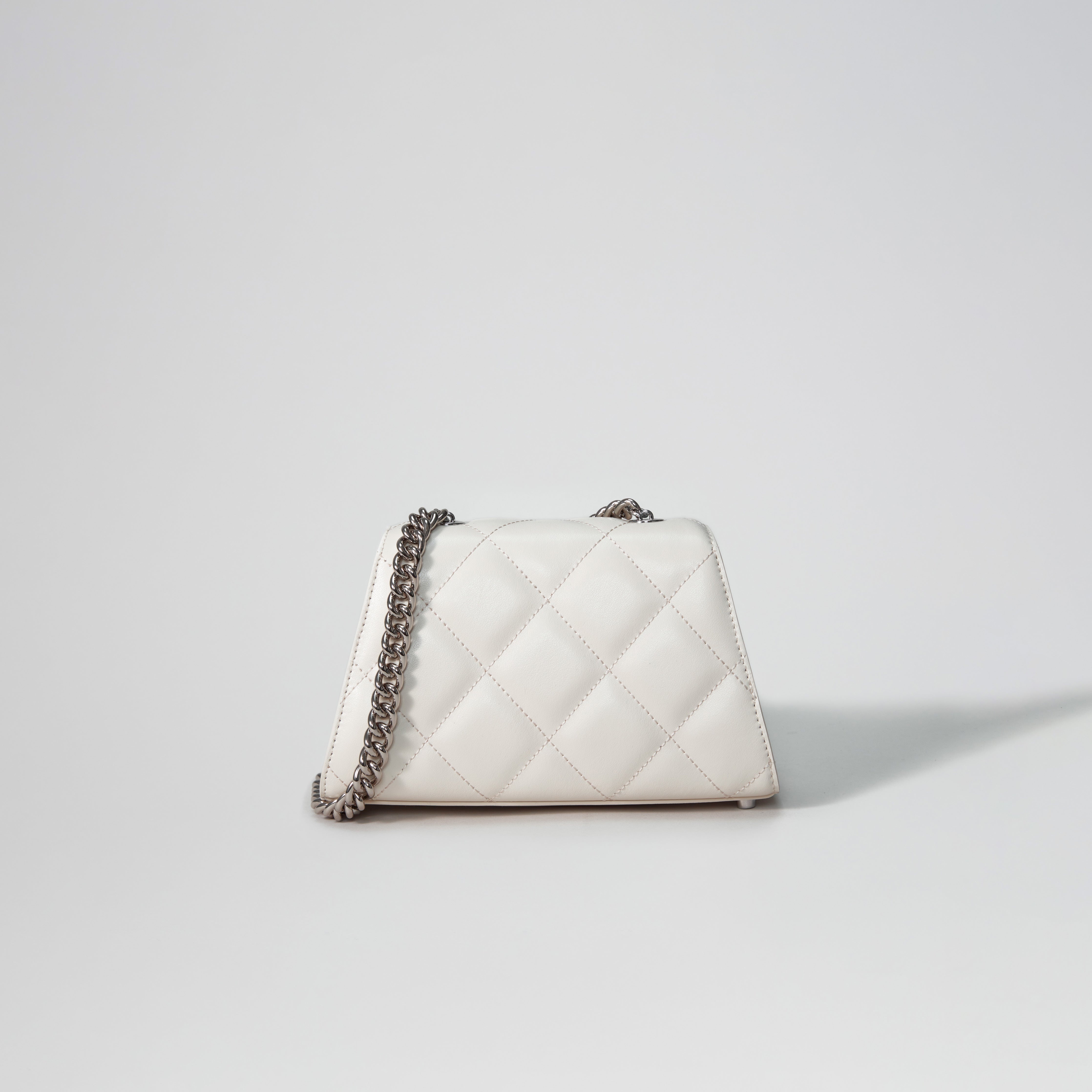 Cream Quilted Shoulder Mini Bow Bag - 3