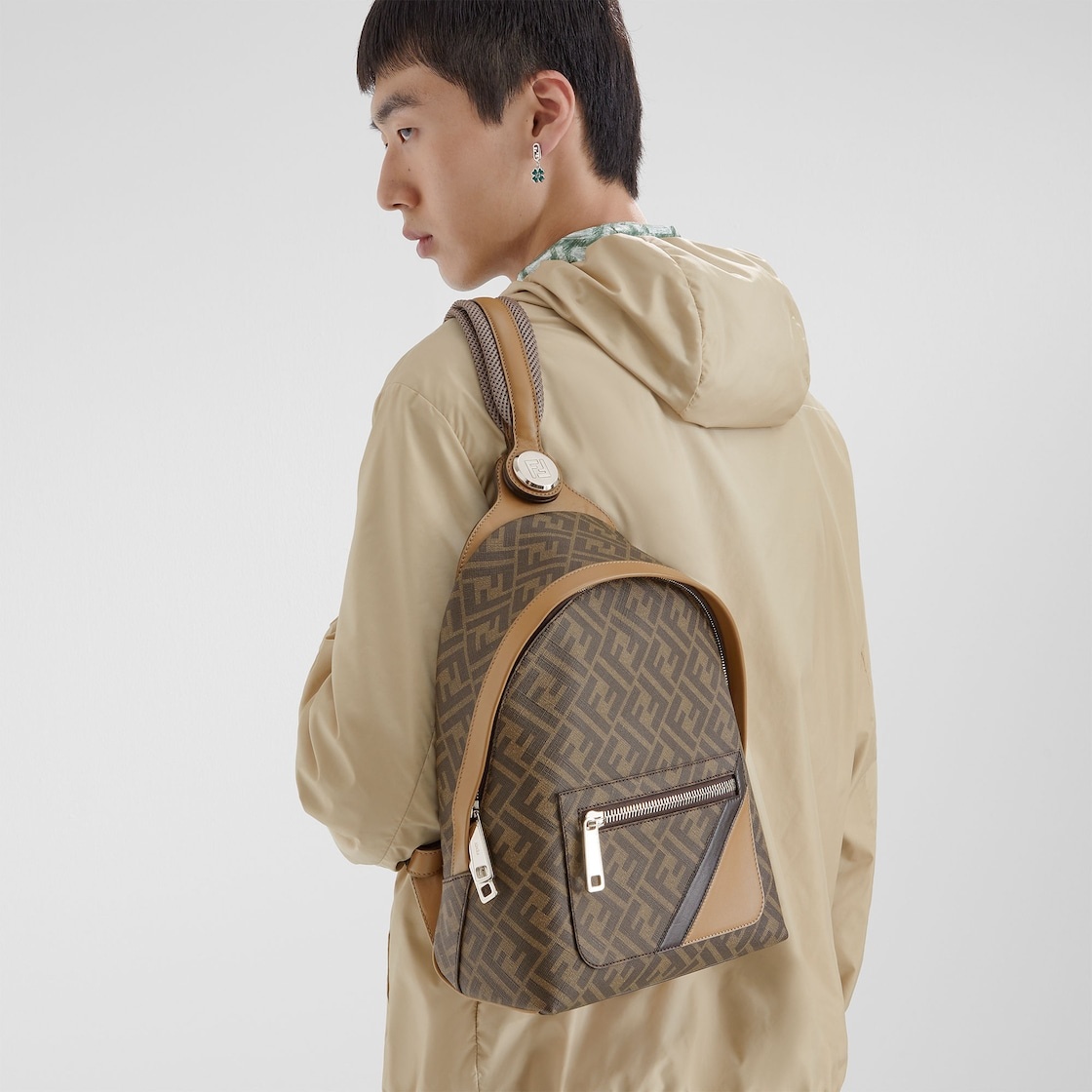 FENDI 新作 お洒落 バックパック Fendi Chiodo Small Diagonal Fendi Chiodo Small Fendi Diagonal Fabric Brown | Fendi