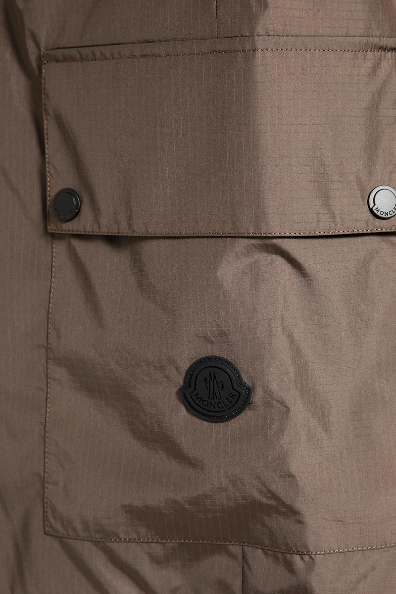 Moncler Cargo Shorts outlook