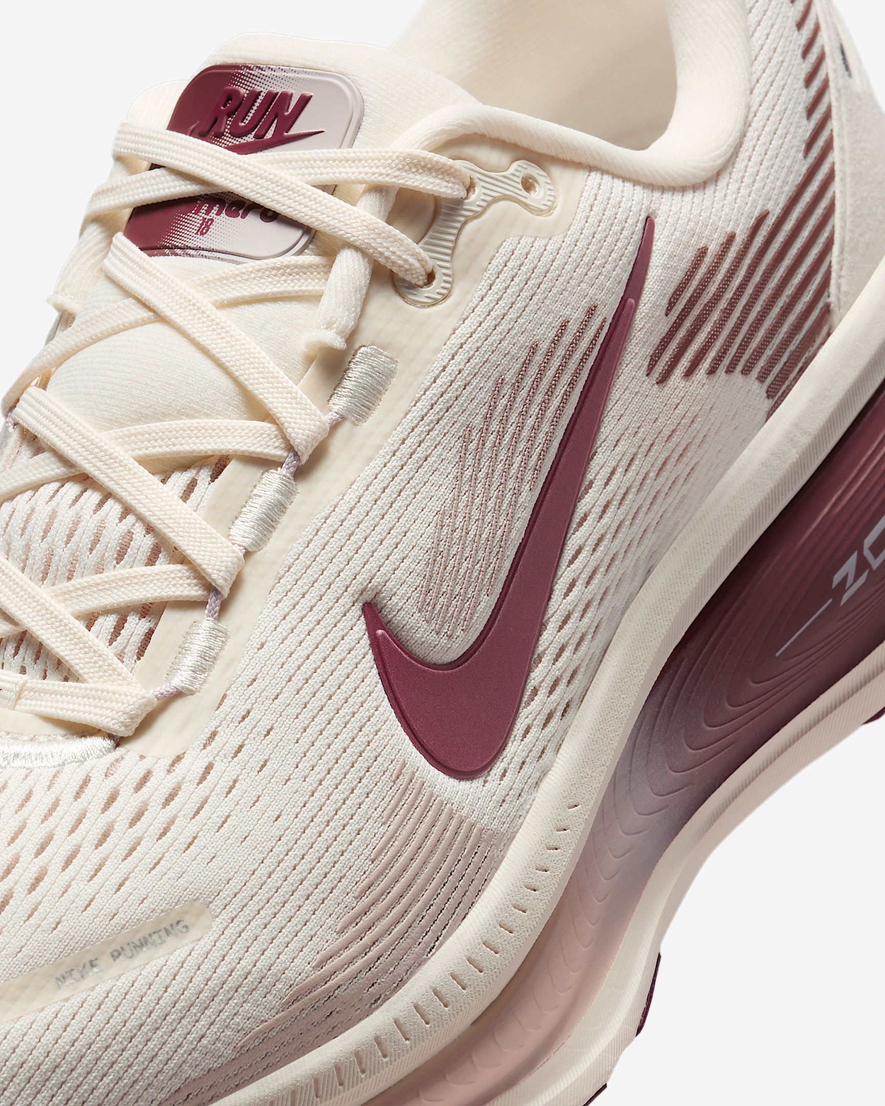 Nike Vomero 18 Women's Road Running Shoes - 7