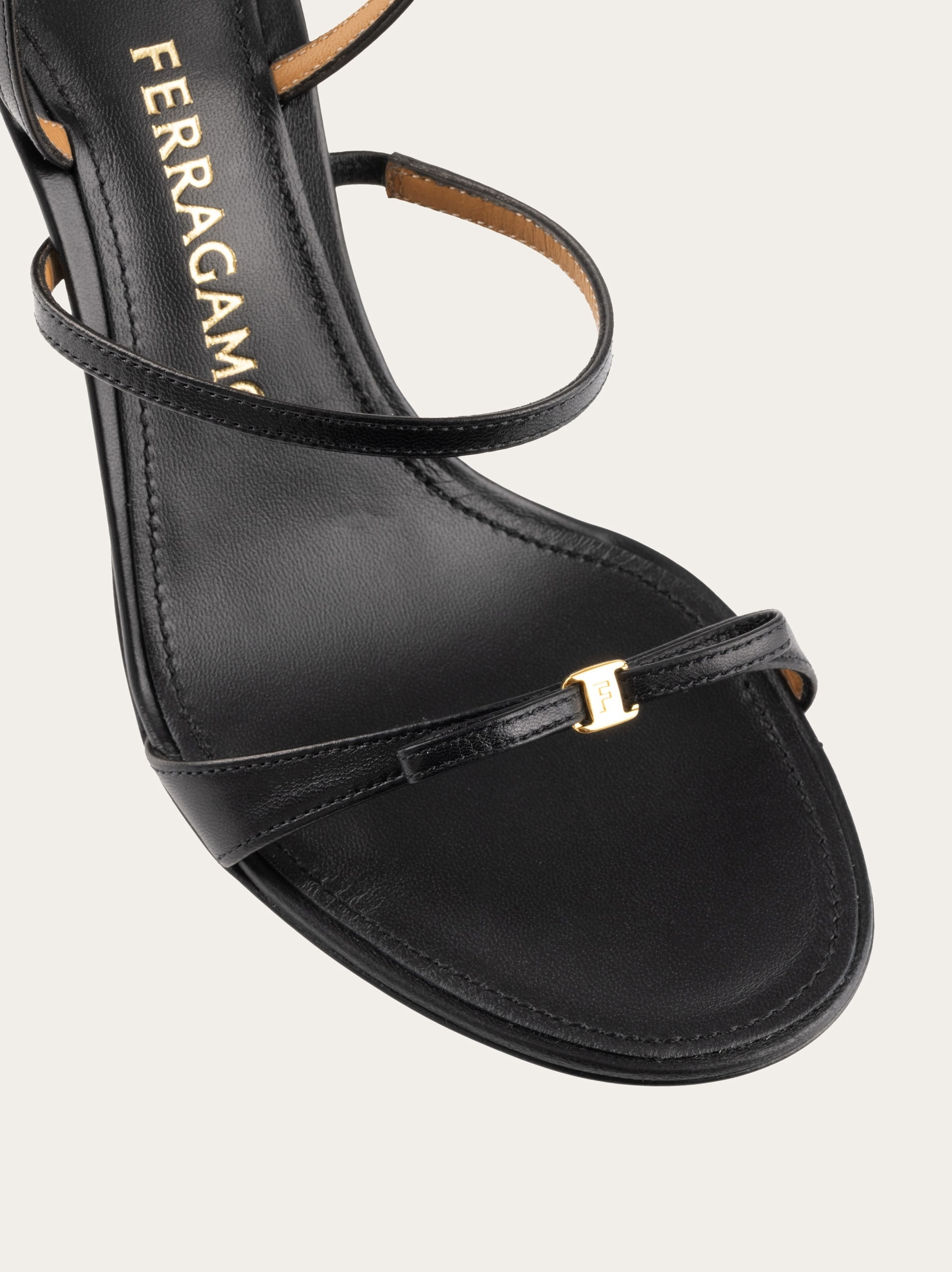 Strappy sandal with mini bow - 5