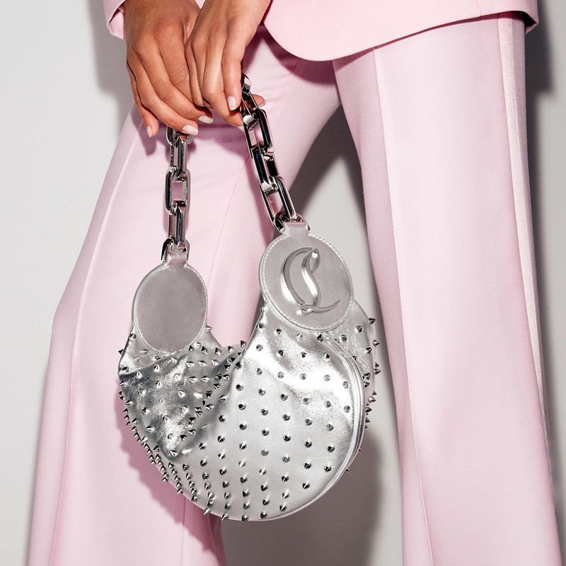 Christian Louboutin Le 54 outlook