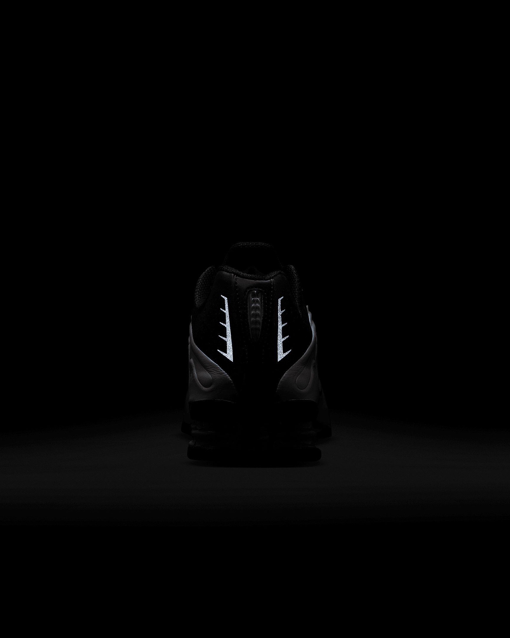 Nike Shox R4 Men's Shoes - 10