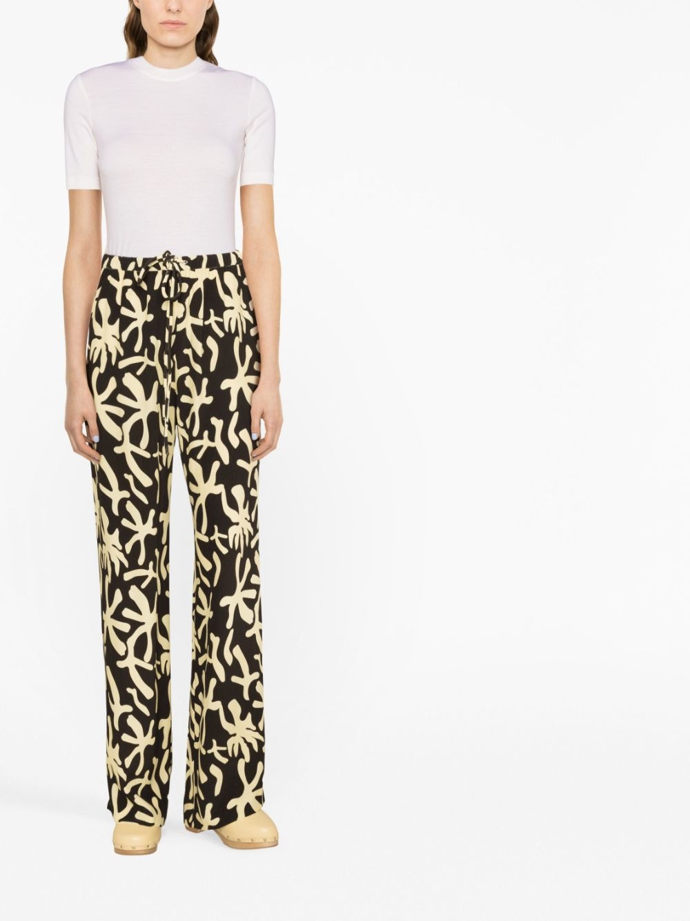 abstract-print drawstring trousers - 4