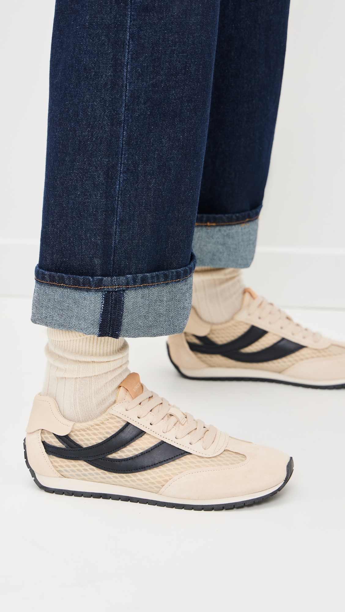 Oasis Runner Mesh Sneakers - 2