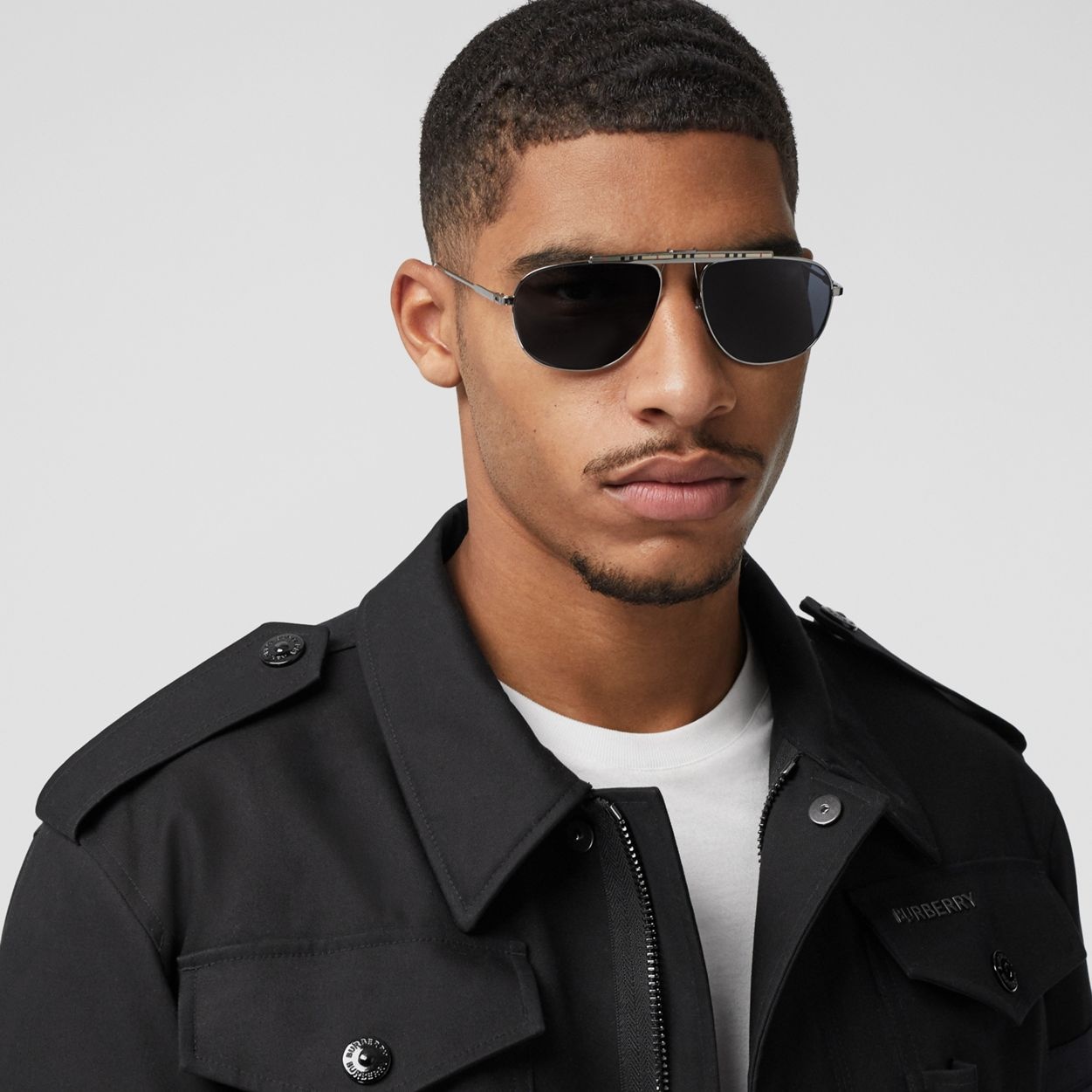 Icon Stripe Detail Pilot Sunglasses - 3