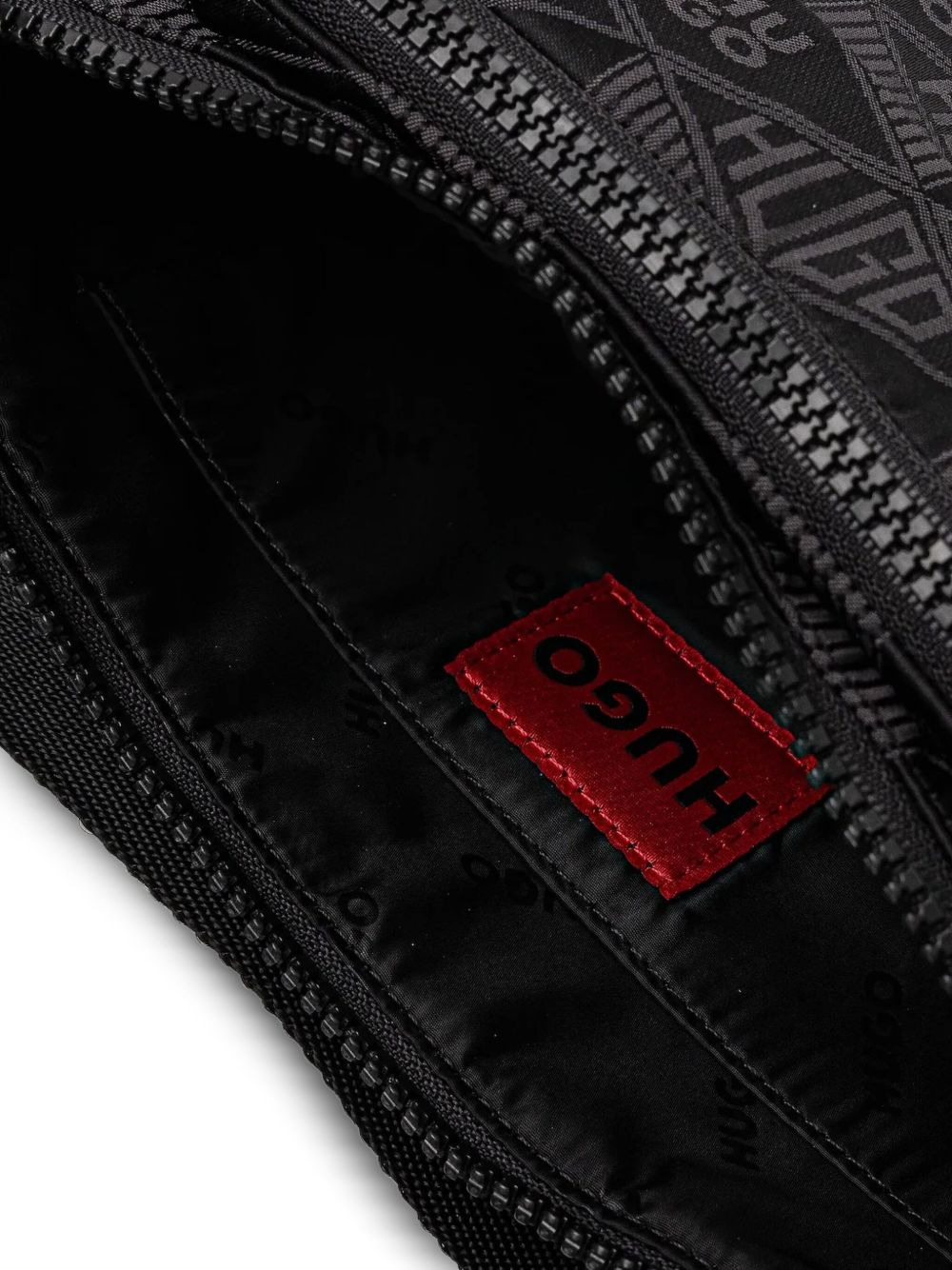 logo-embossed belt bag - 5