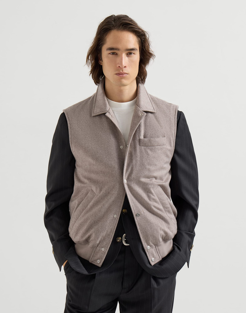 Lightweight cashmere flannel vest with Thermore® padding 2