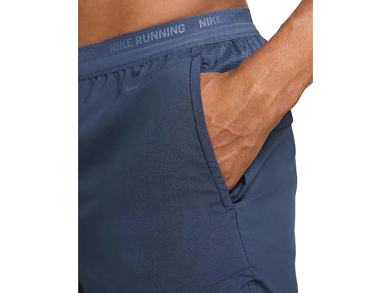 Nike Dri-FIT Stride 5" Short - 4