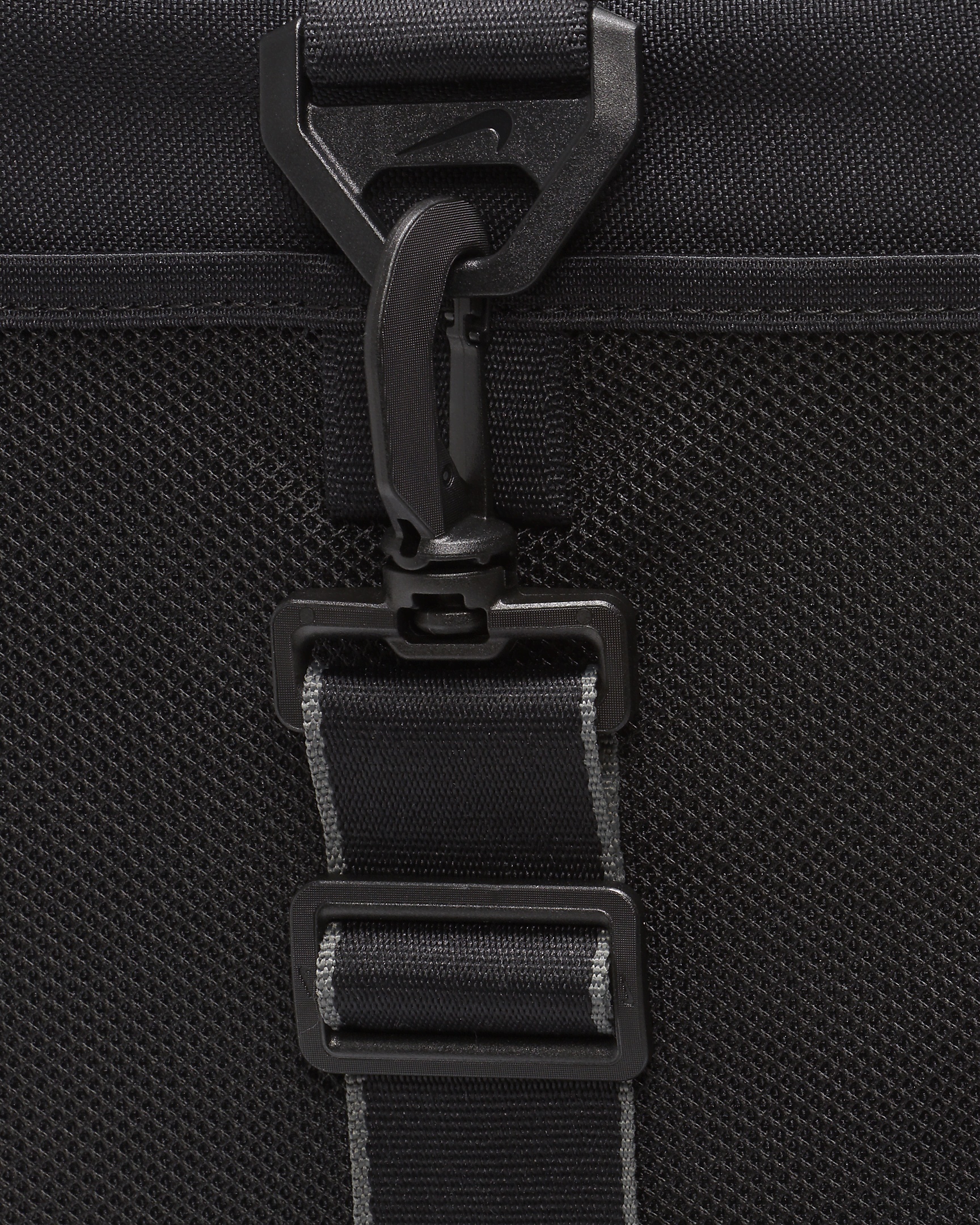Nike Men's Utility Power Training Duffel Bag (Small - 8