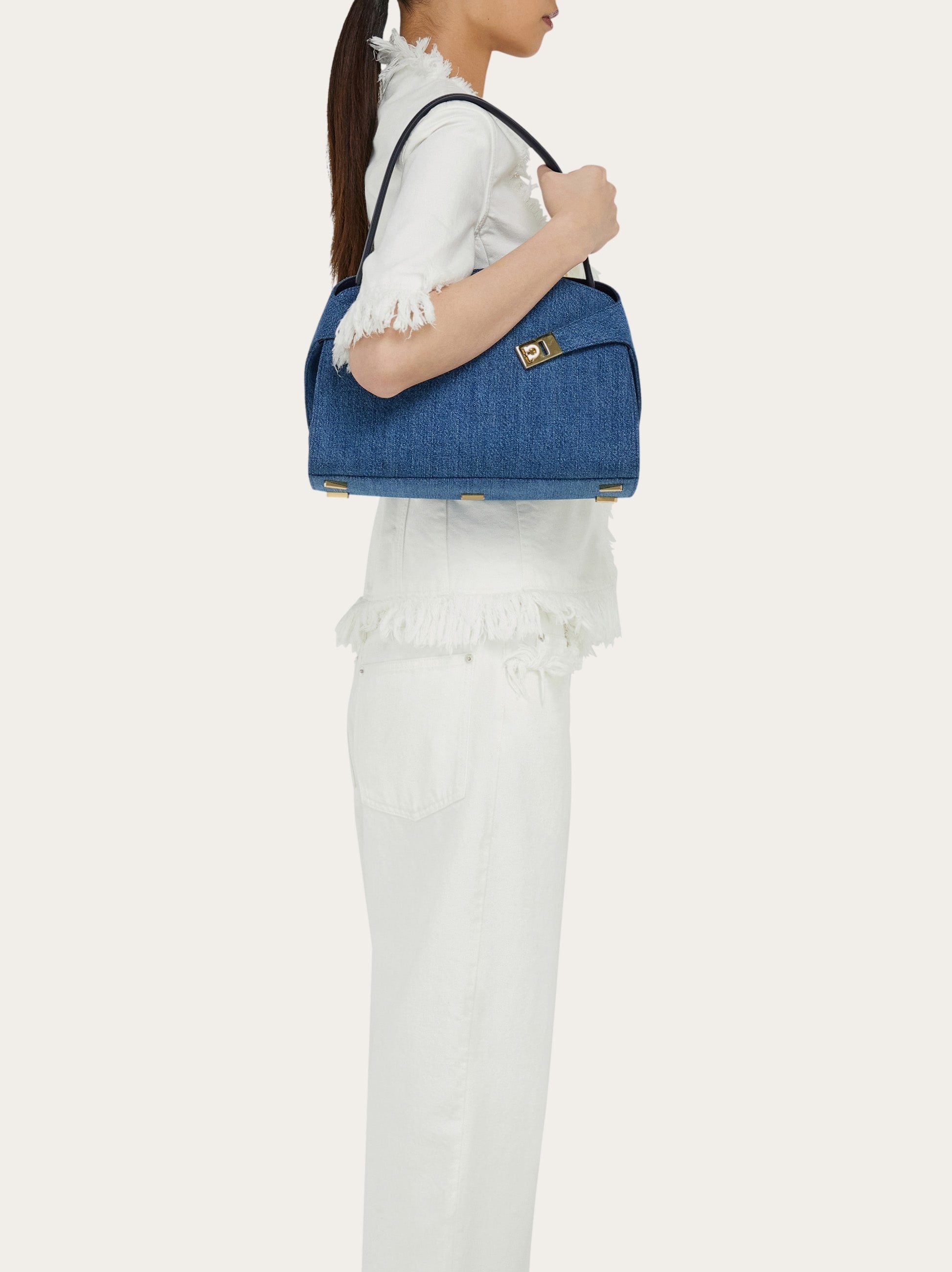 Hug Soft shoulder bag (M) - 2