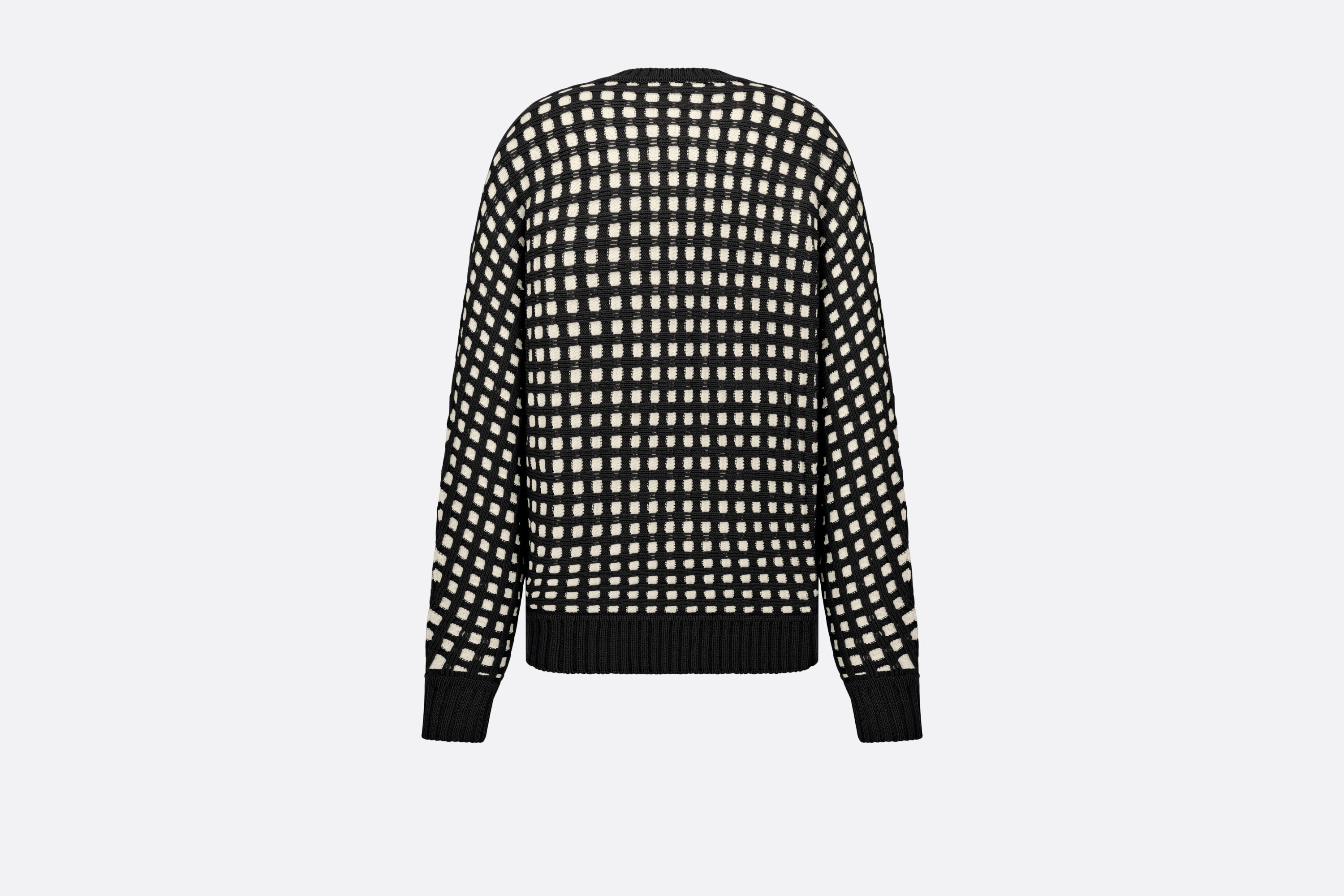 Round-Neck Sweater - 2