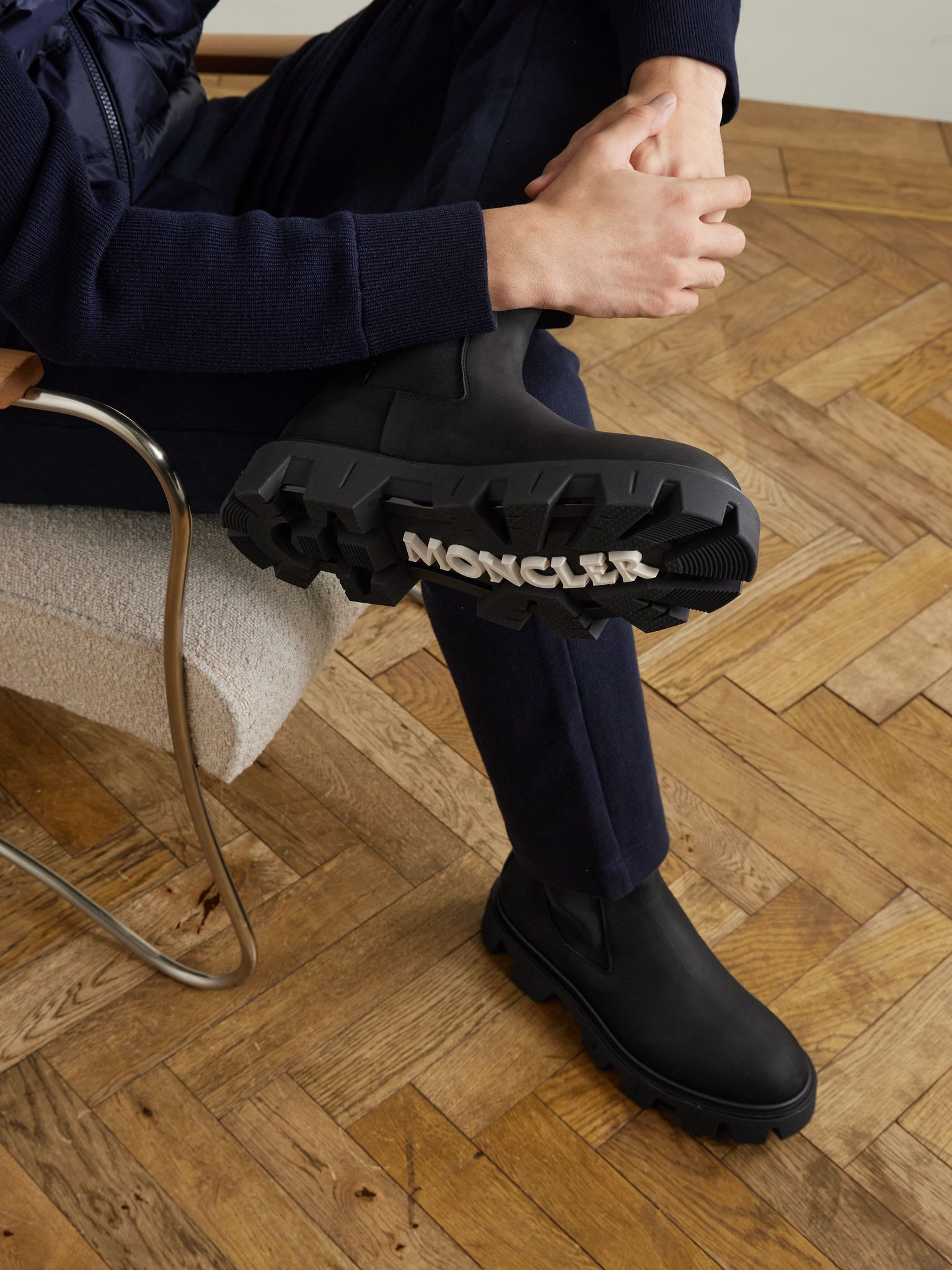 Peak City Nubuck Chelsea Boots Black - 2