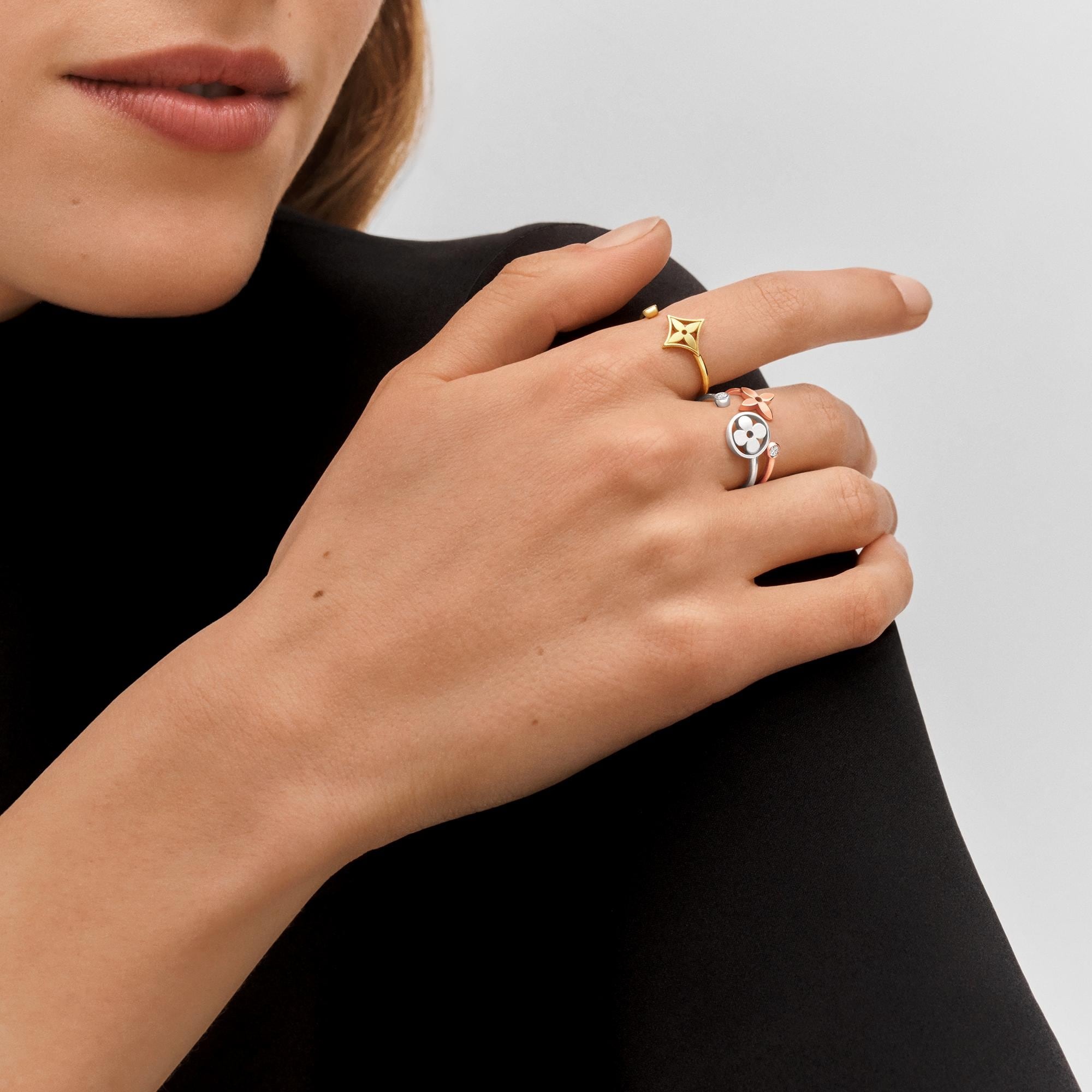 Idylle Blossom ring, 3 golds and diamonds - 2