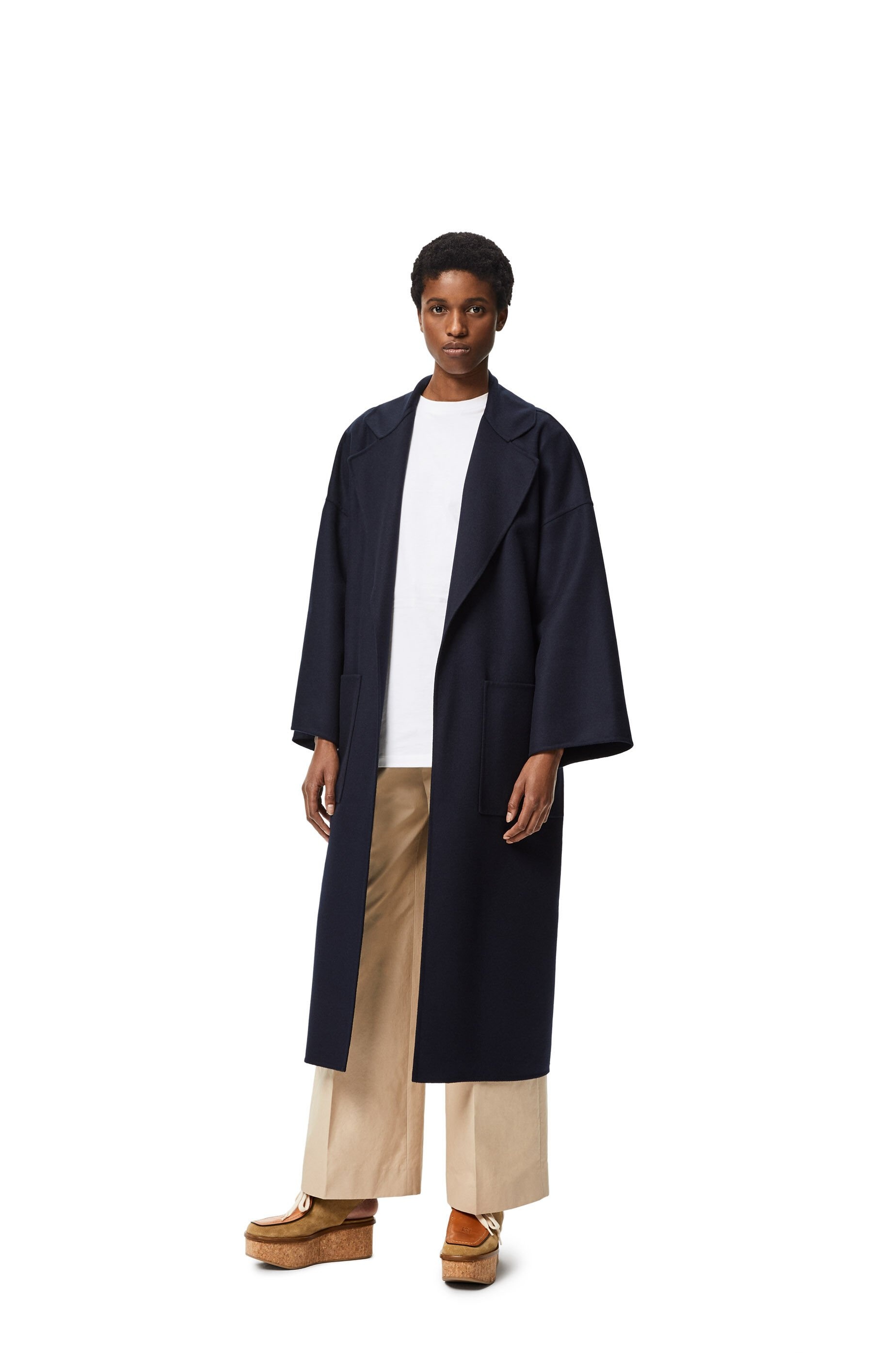 Oversize belted coat in wool and cashmere - 2