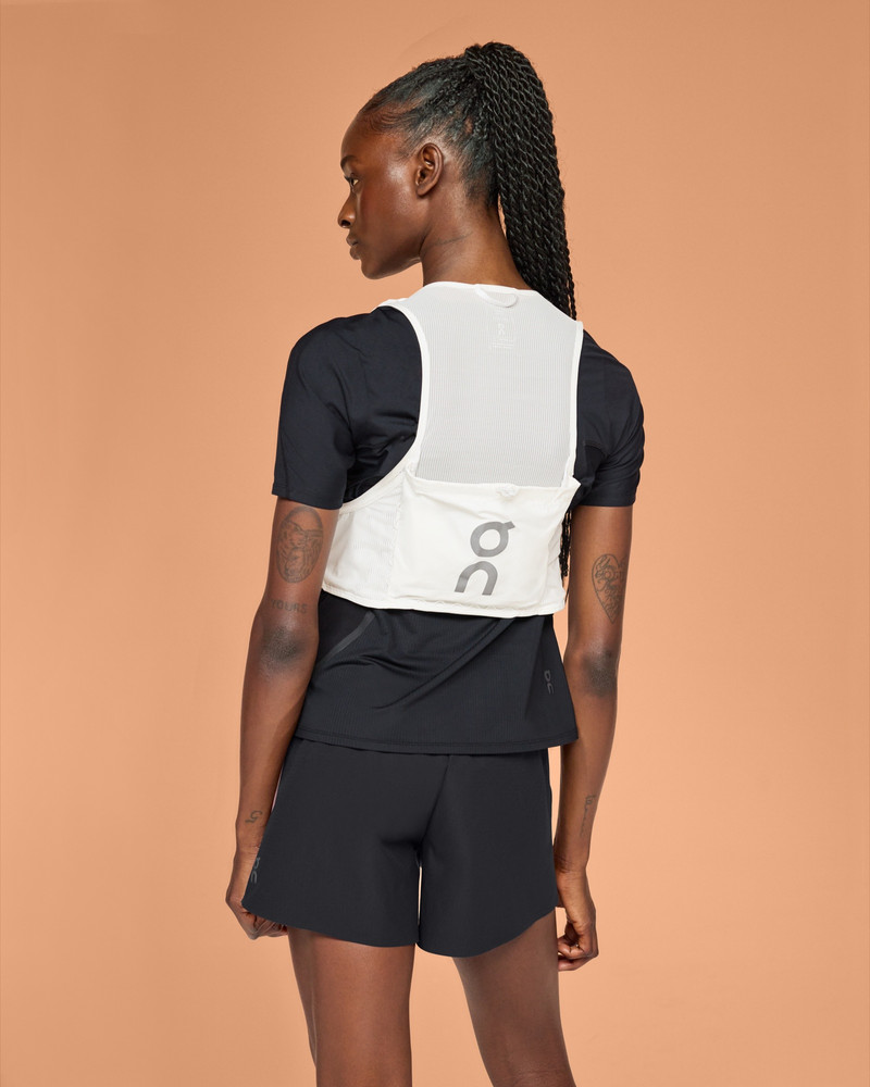 On Ultra Vest 5L outlook