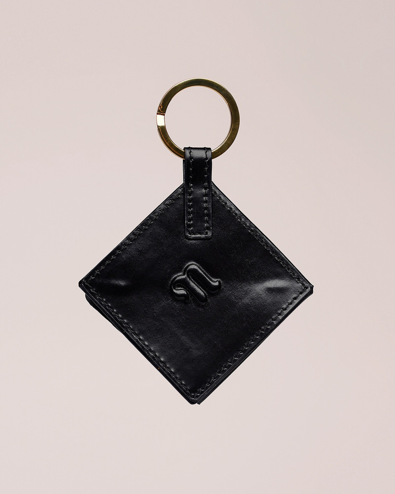 QUINN - Patent vegan leather origami keychain - Black 1