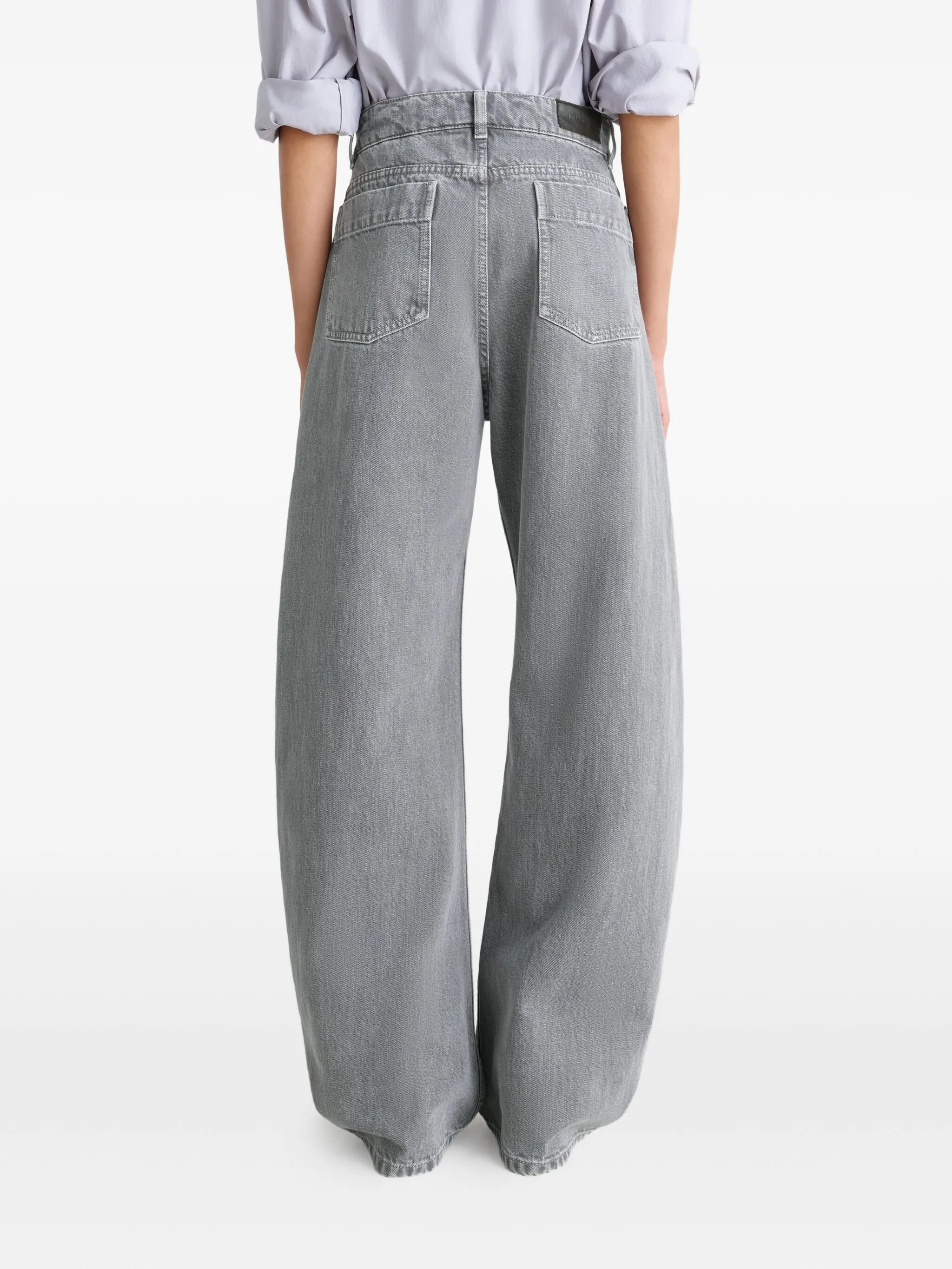 high-waisted jeans - 5