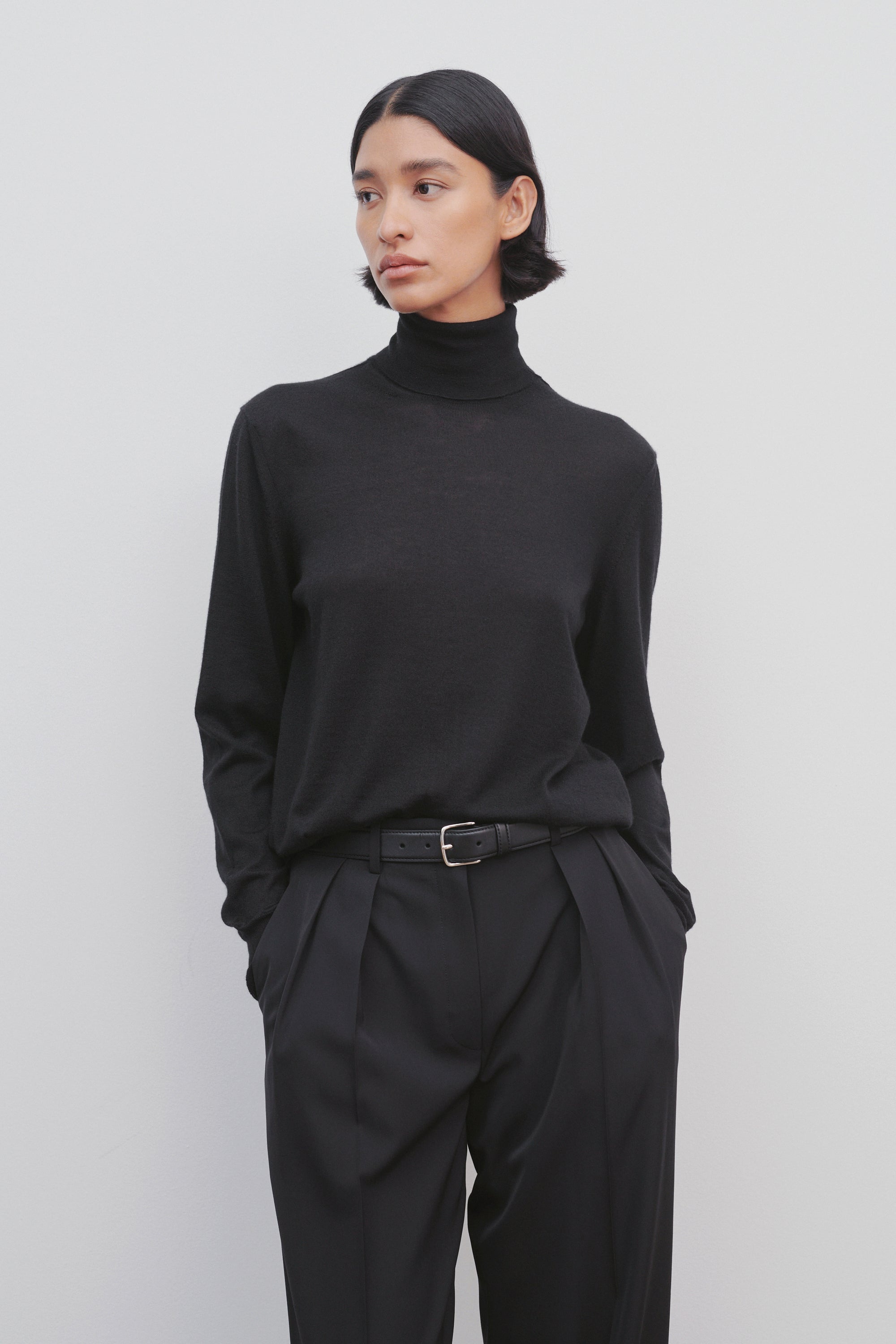 Lambeth Turtleneck in Cashmere - 3