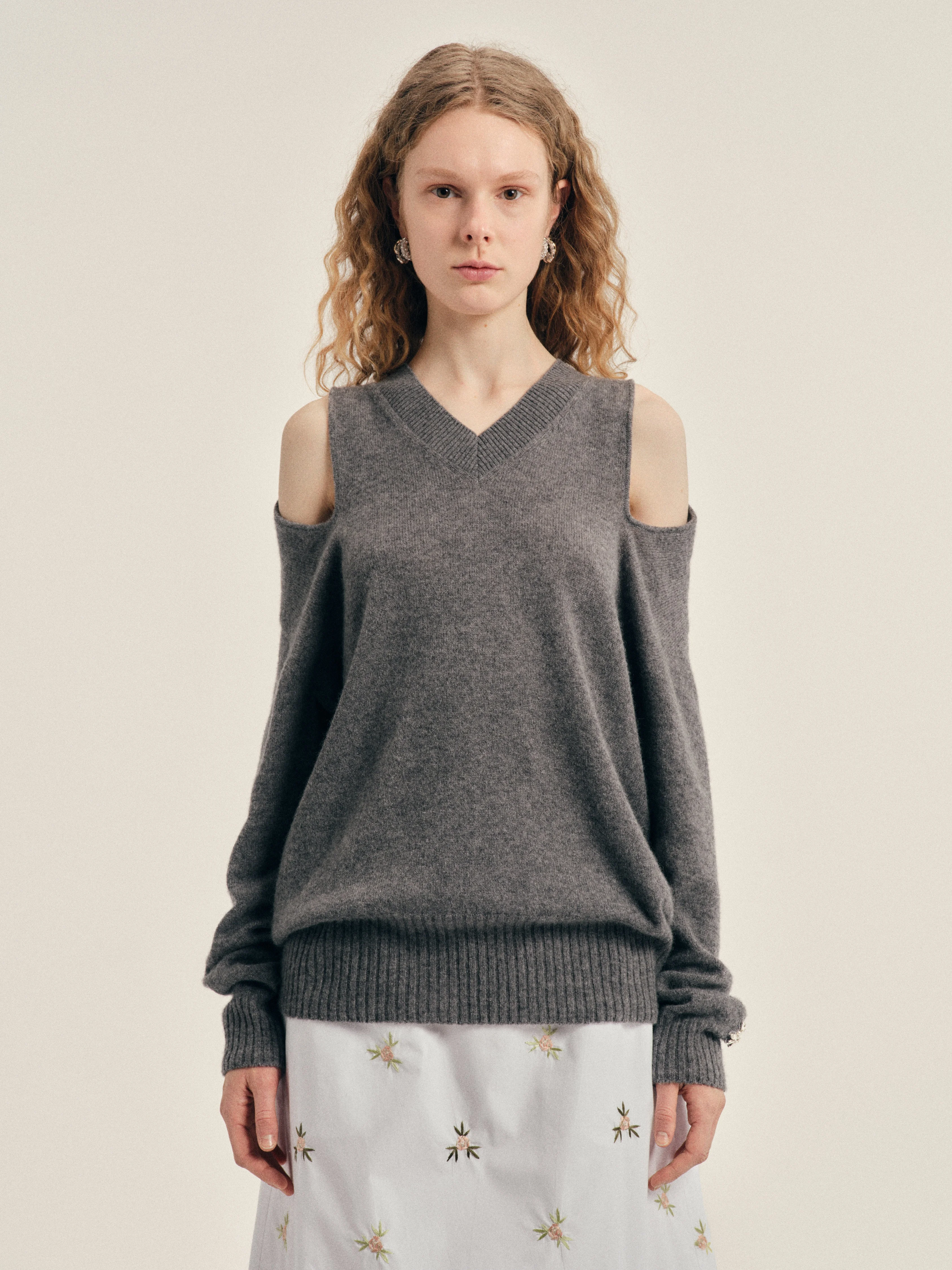 Embellished Relaxed Cashmere Slash V-Neck Jumper - 1