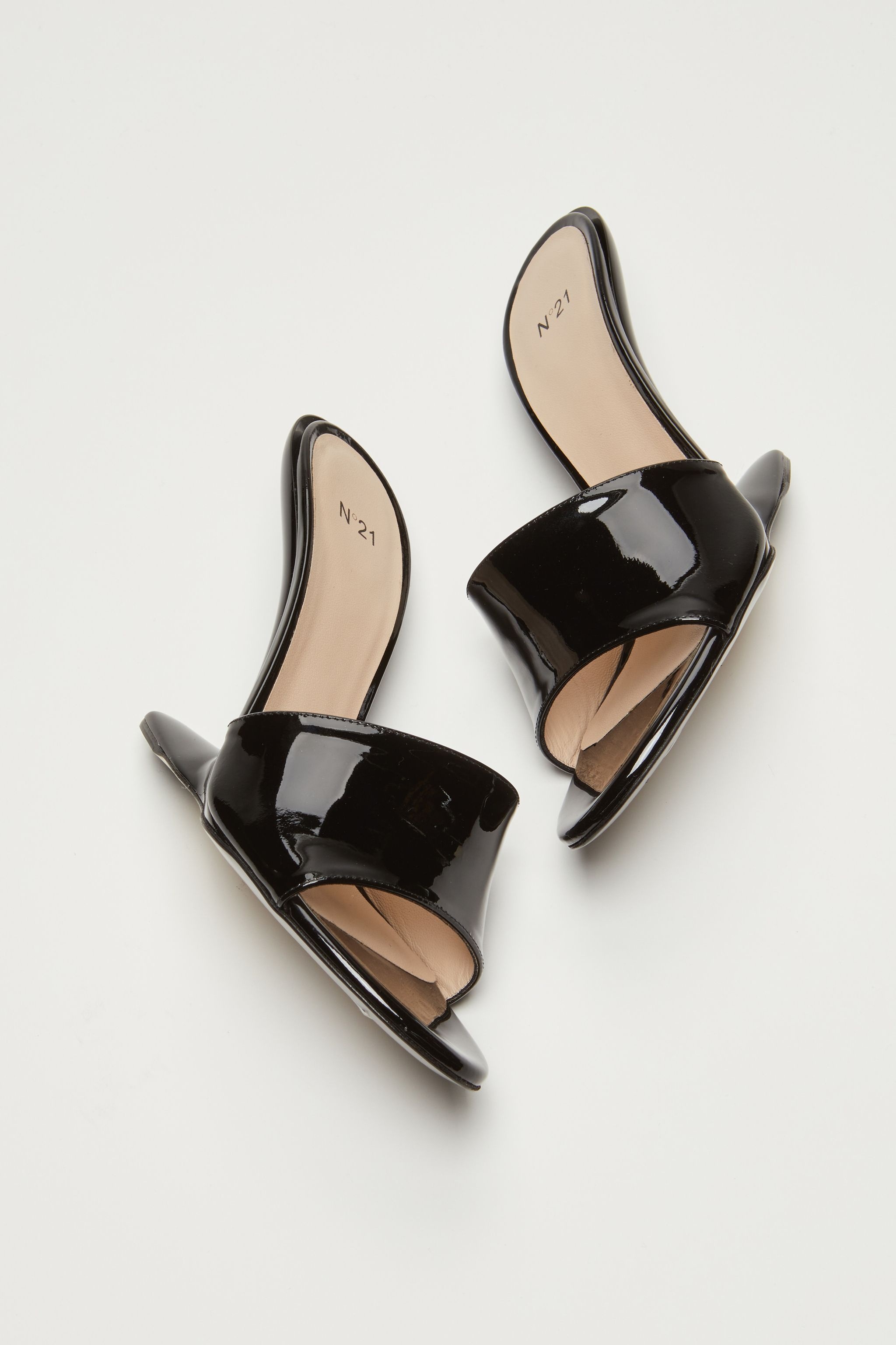 PATENT-LEATHER MULES - 4
