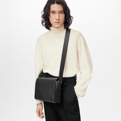 Louis Vuitton New Flap Messenger outlook