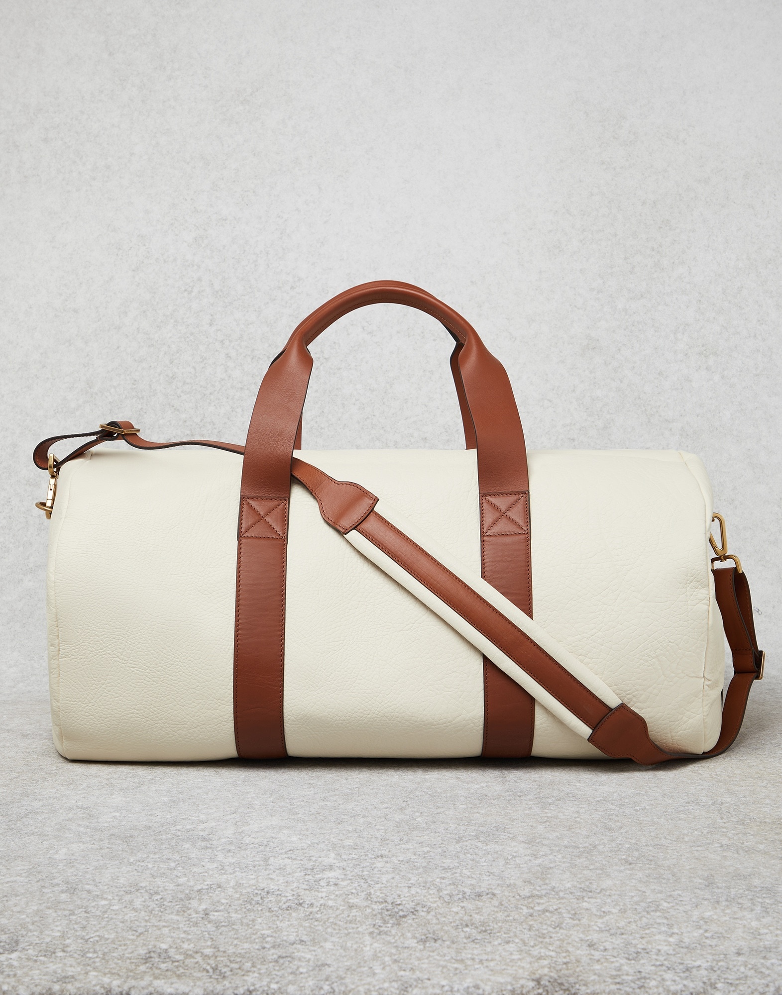 Grained leather active bag - 2
