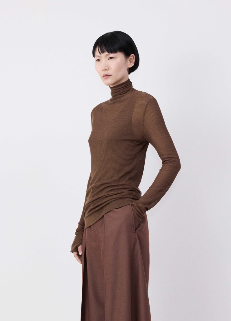 Lemaire SEAMLESS HIGH NECK TOP outlook