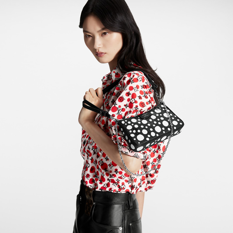 LV x YK Easy Pouch On Strap 6