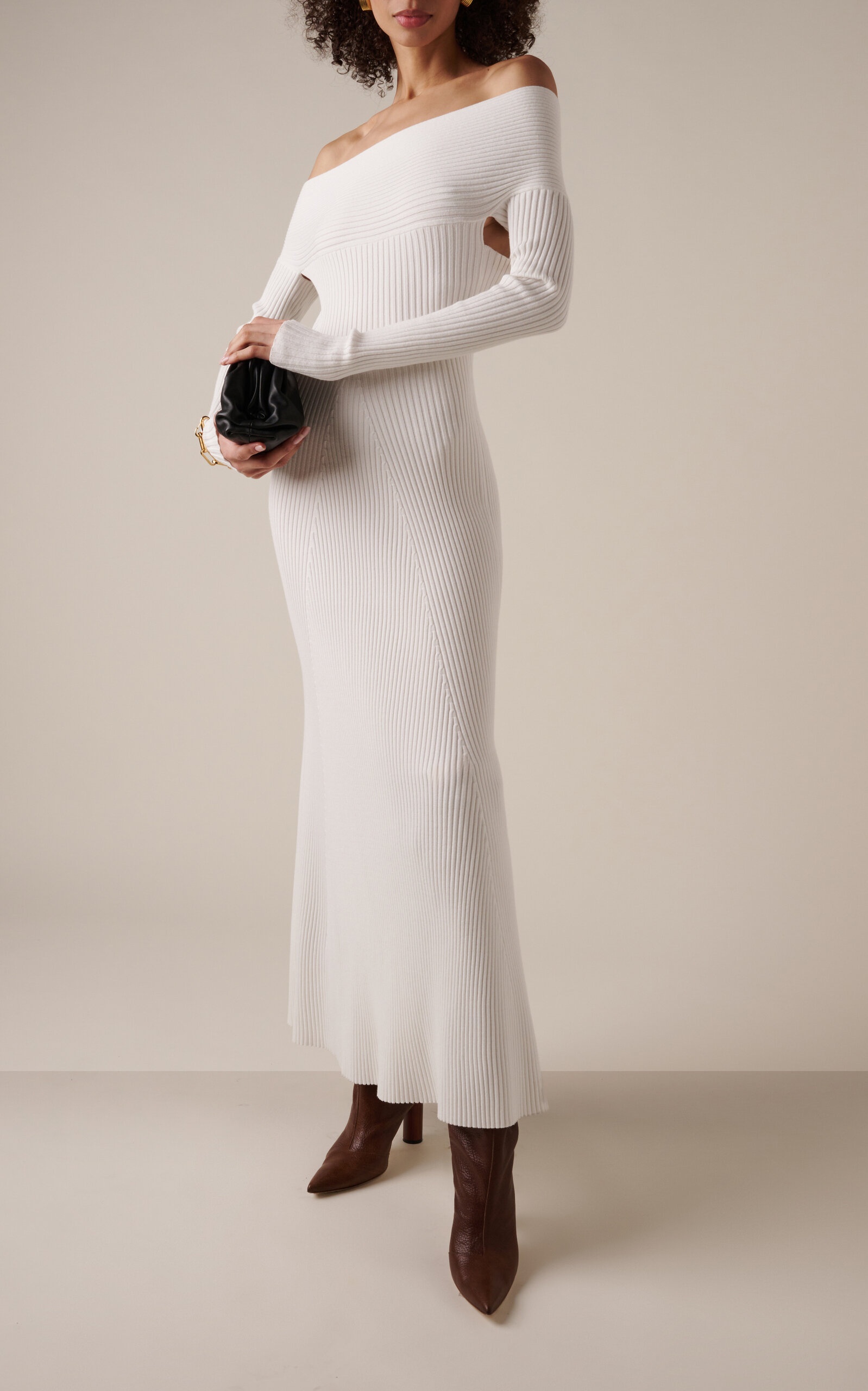 Off-the-Shoulder Knit Maxi Dress ivory - 3