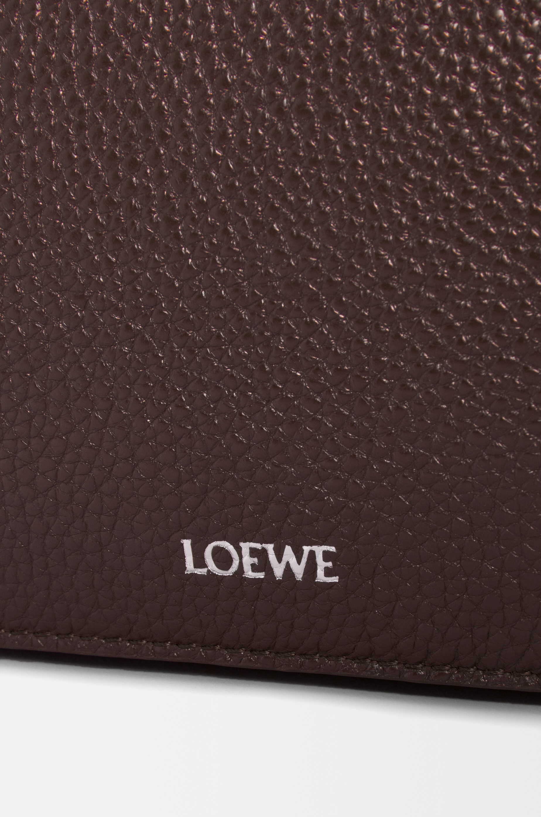 Medium Pebble messenger bag in supple grained calfskin - 4