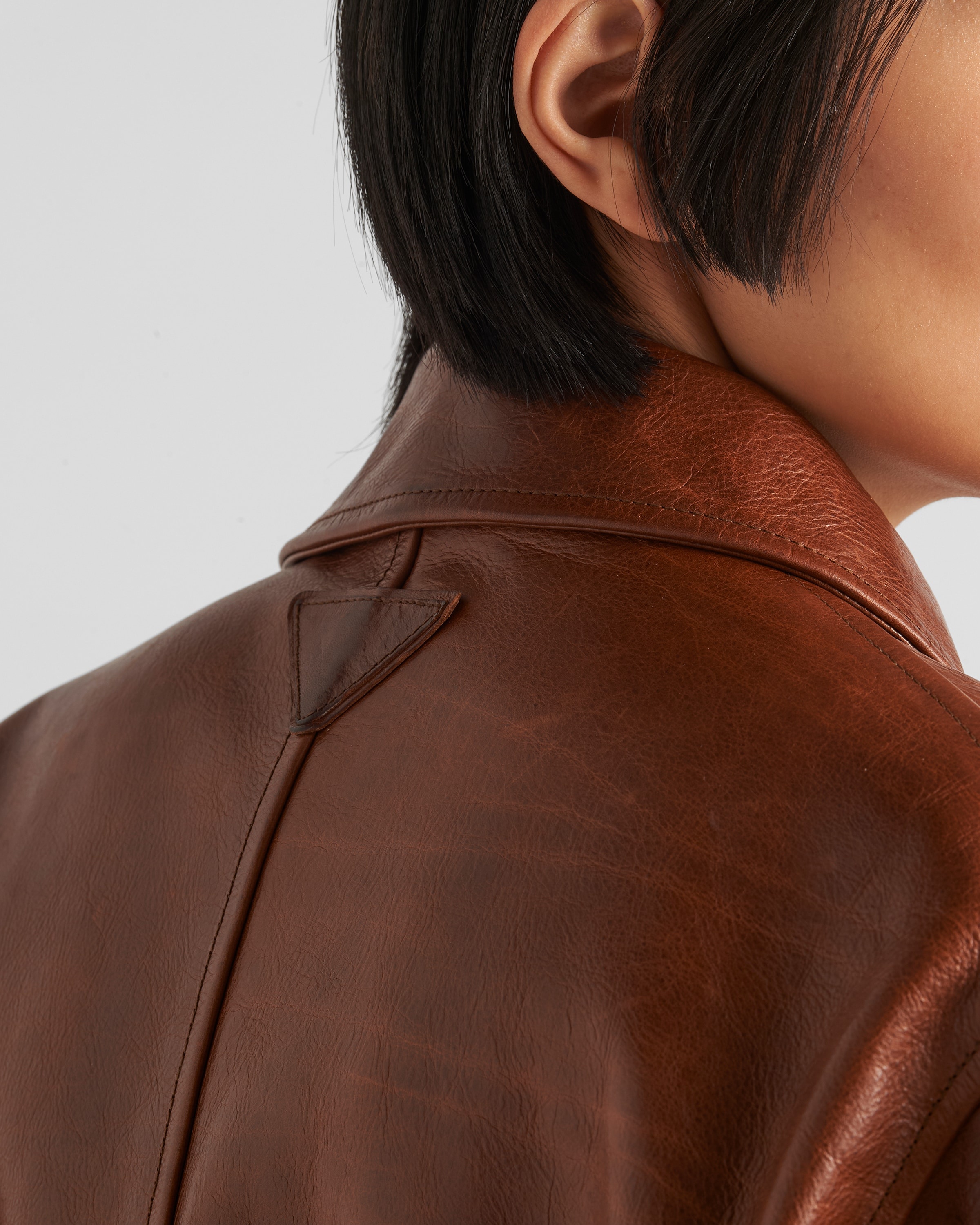 Leather jacket with belt - 6