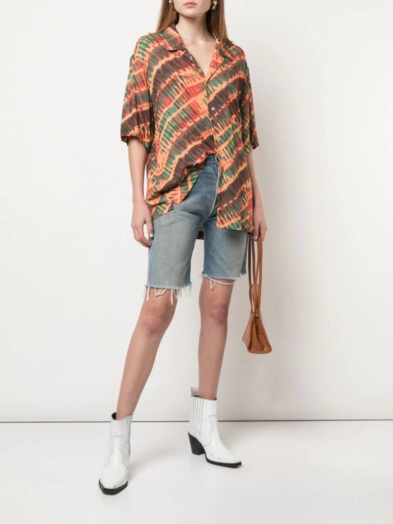 RE/DONE knee length denim shorts outlook